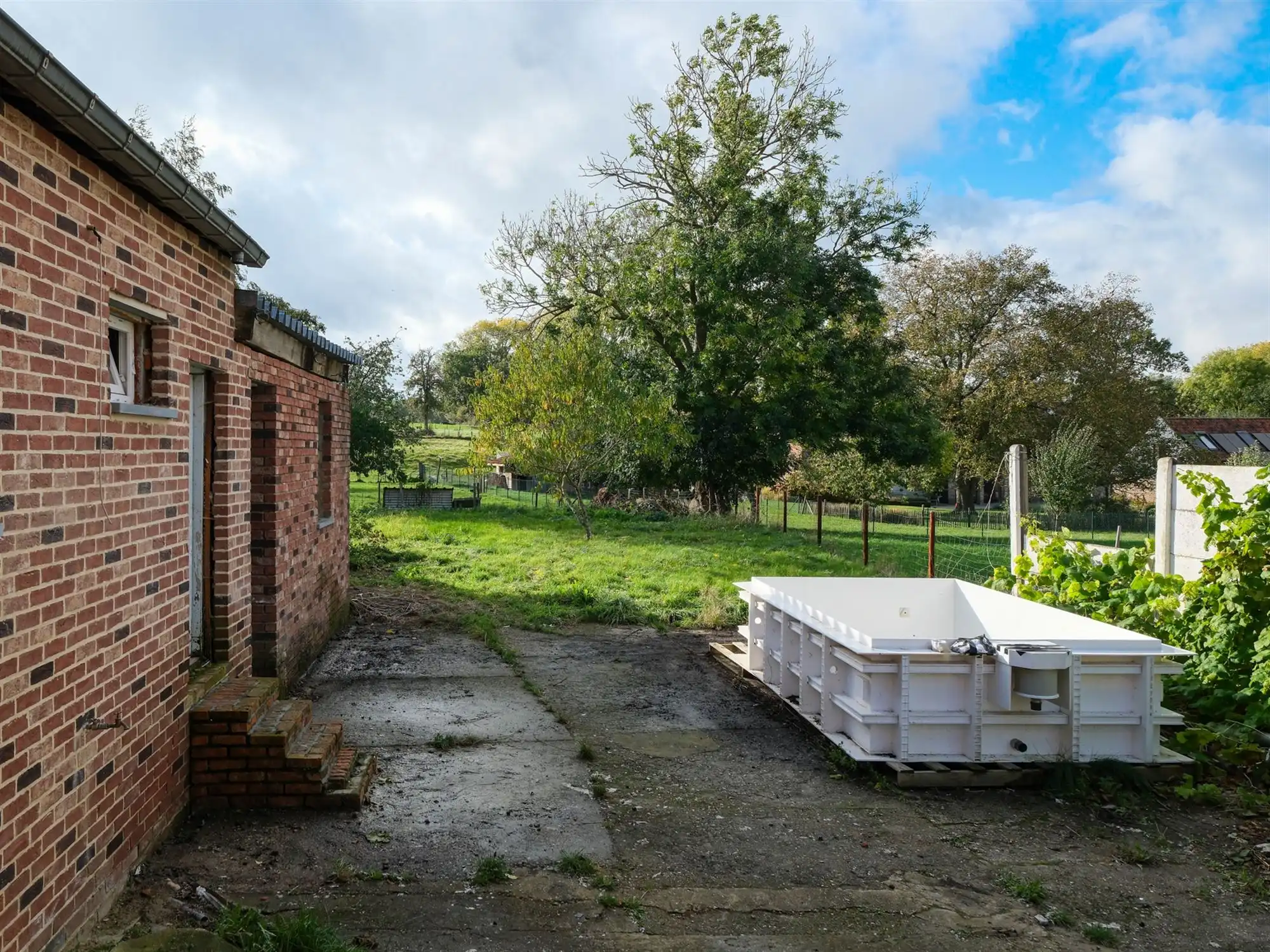 Te renoveren woning in het groen foto 20