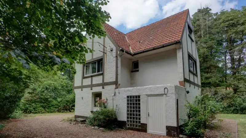 Te renoveren charmant landhuis van 235m² + dubbele garage op 15 are foto 3