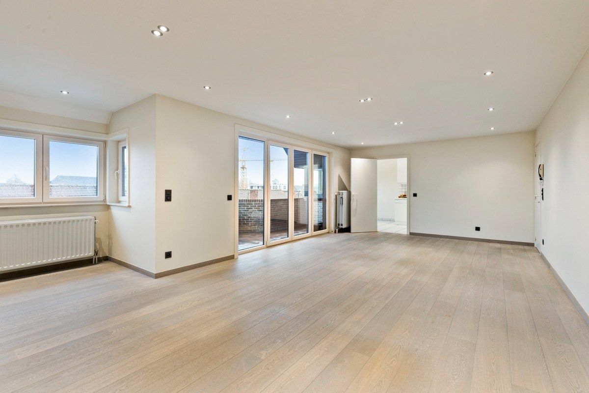 Prachtig dakappartement met 2 a 3 slaapkamers! foto 5