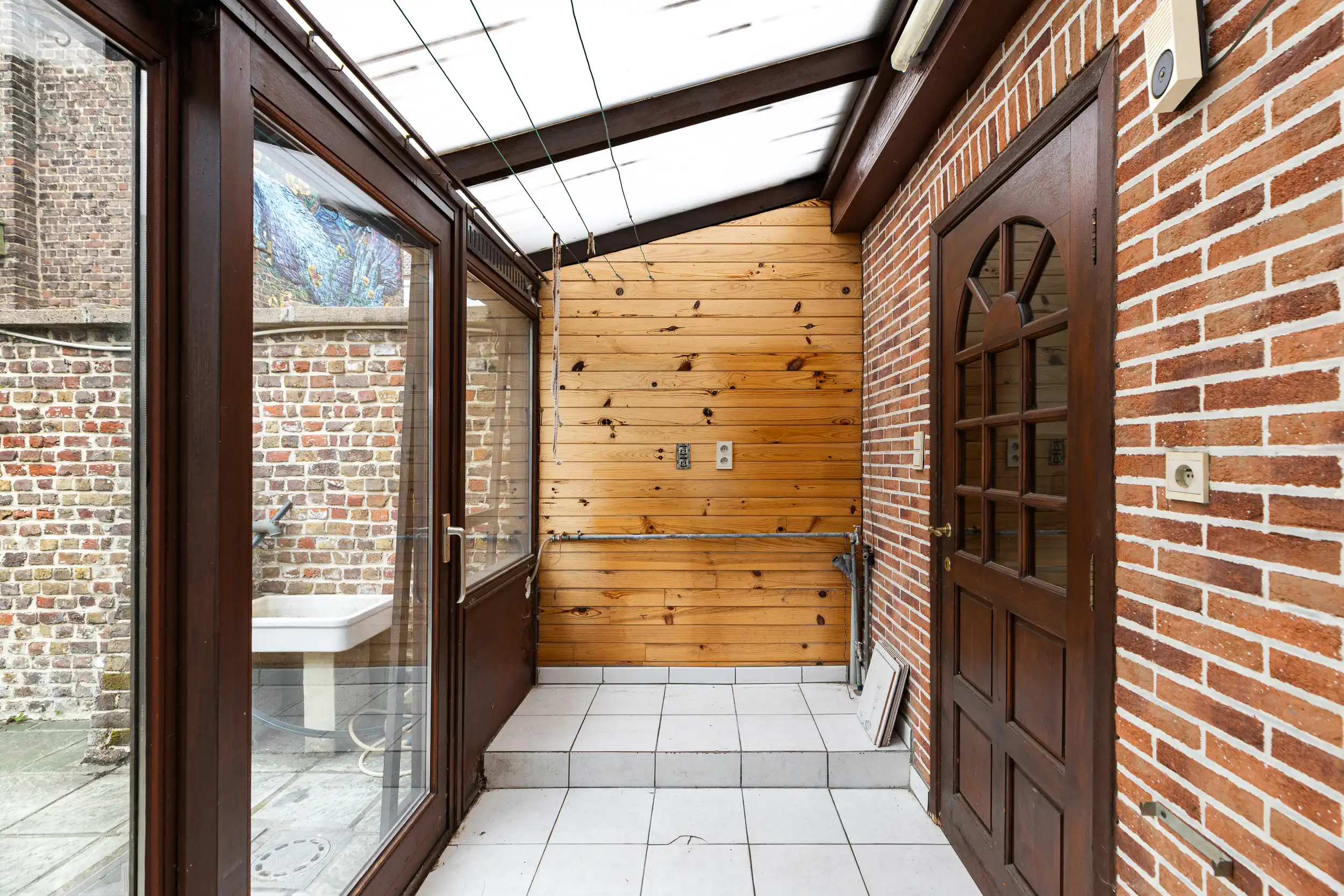 Te renoveren woning met ruime tuin in gegeerde Snoekstraat foto 8