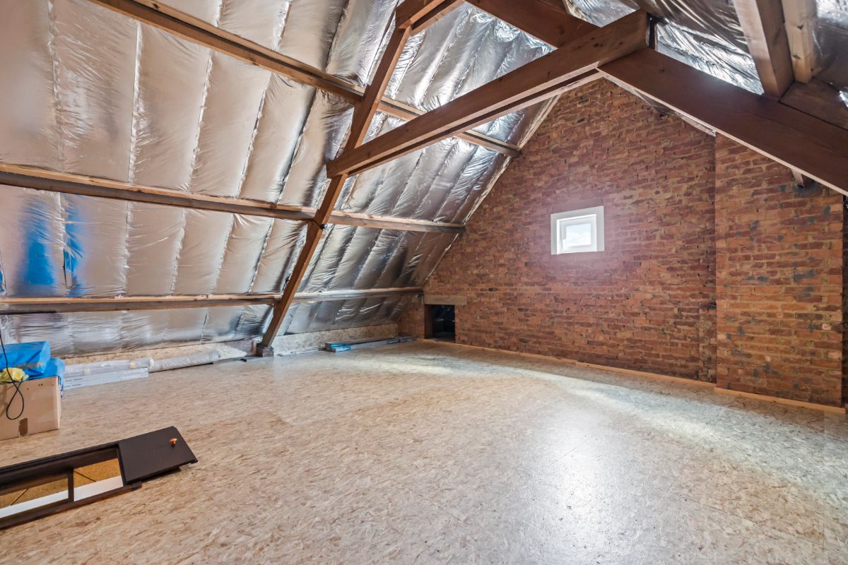 Solide rijwoning met 3 slaapkamers en zijdoorgang foto 12