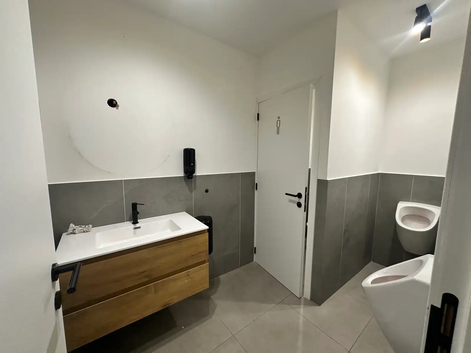 Horeca + triplex appartement te huur in Hoogstraat foto 7