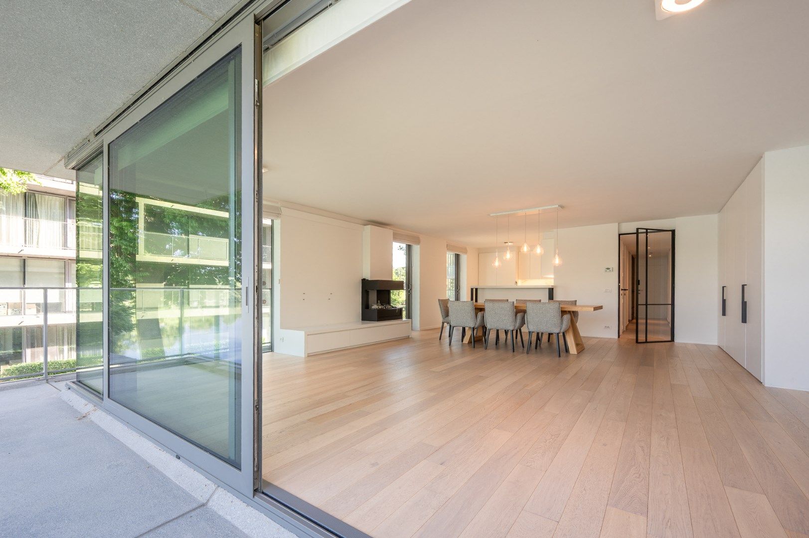 Subliem wonen aan het water - een oase van rust in hartje Sint-Michiels foto 3