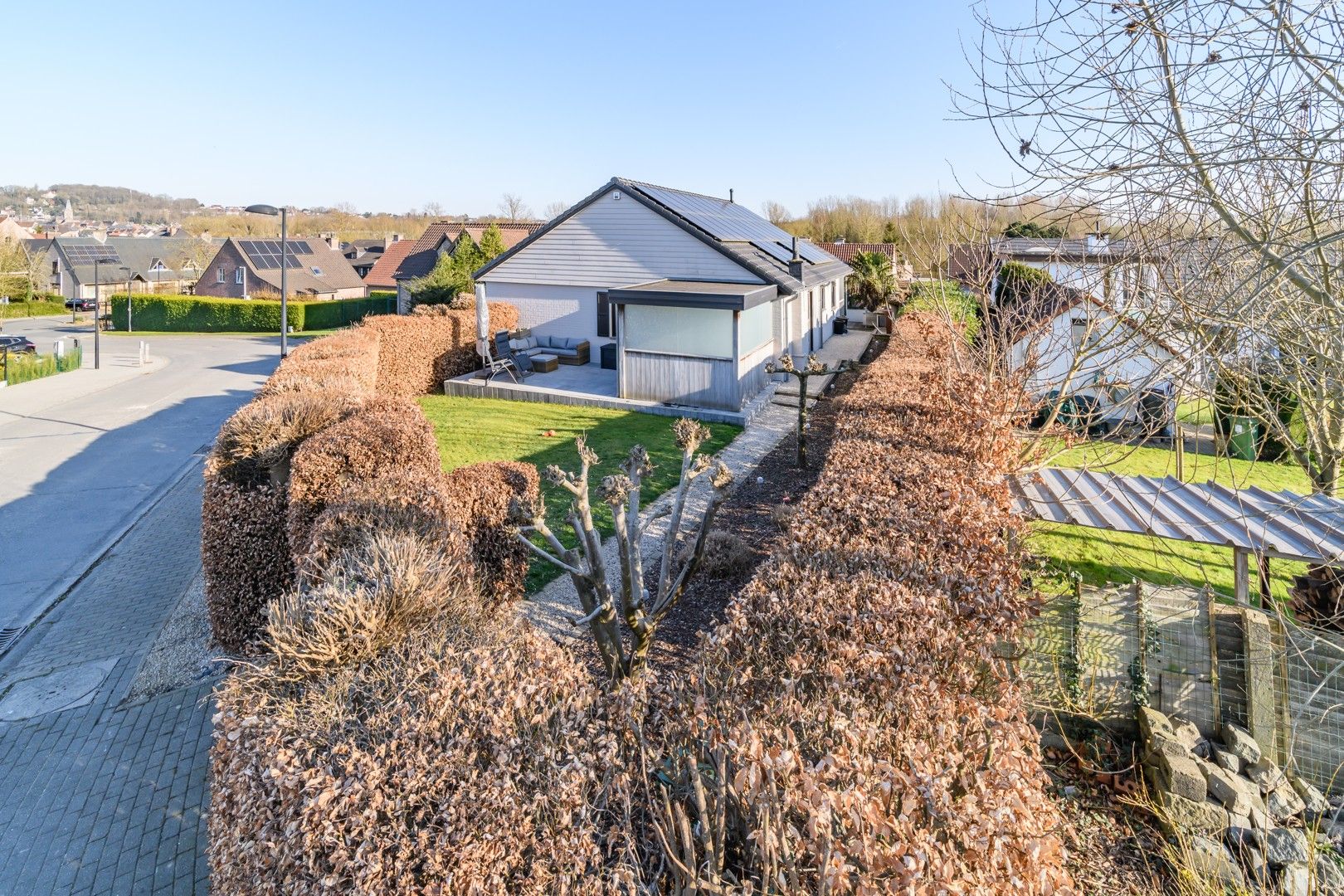 Kwalitatieve afgewerkte villa te Geraardsbergen foto 20