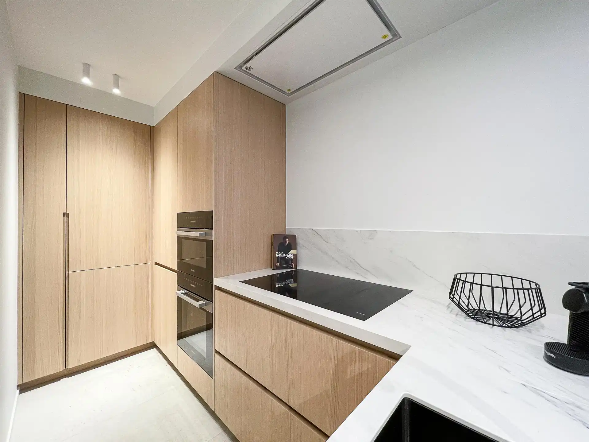 Stijlvol gerenoveerd appartement op een centrale ligging foto 9