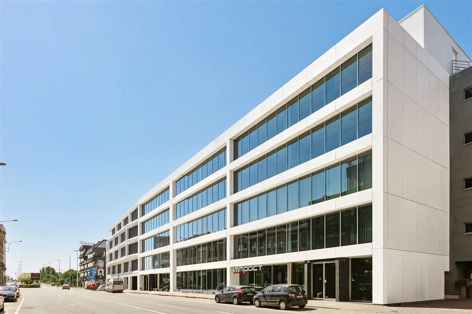 Gelijkvloers kantoor te huur foto {{pictureIndex}}