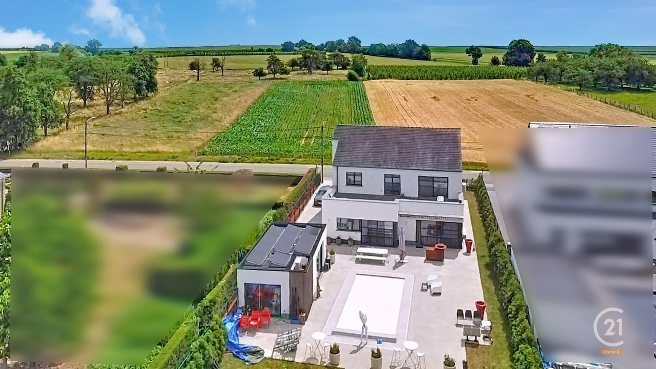 Luxueuze vrijstaande woning in rustige omgeving met zwembad foto 30