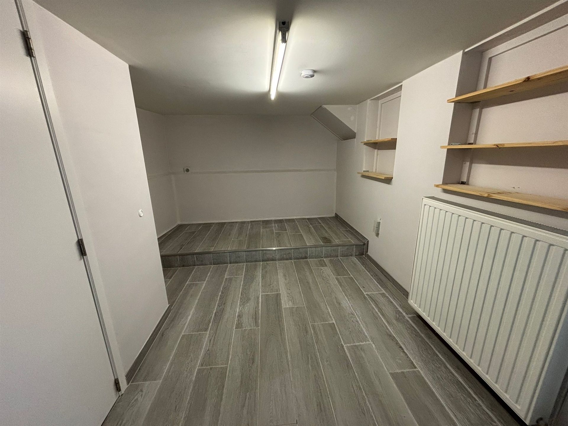 Handelsgelijkvloers in centrum Strombeek foto 8