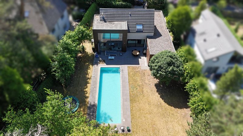 Moderne villa van 230m² op 14a08ca met openluchtzwembad foto 34