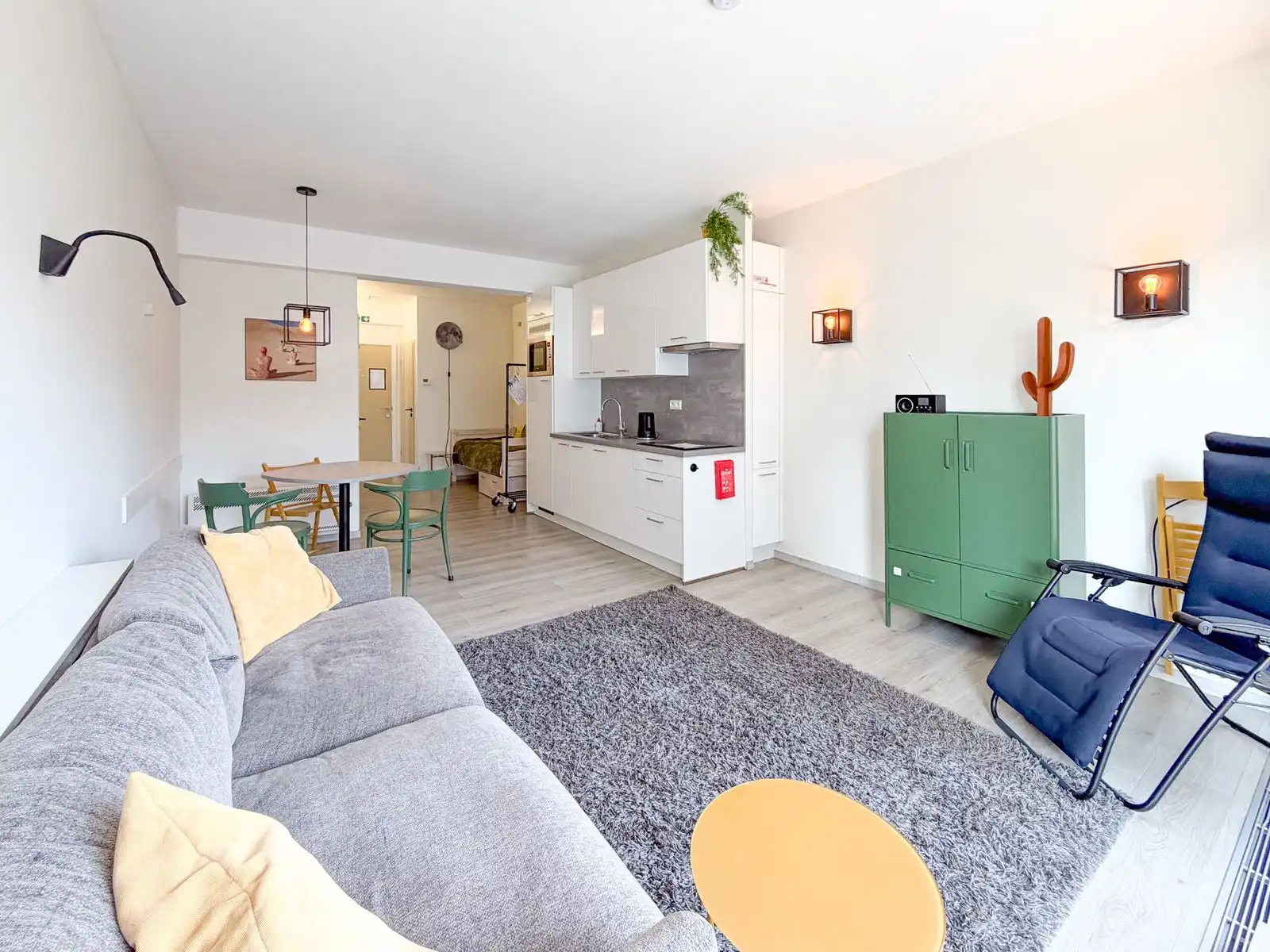 Lichtrijke studio op toplocatie in het historisch stadscentrum van Oostende foto 2