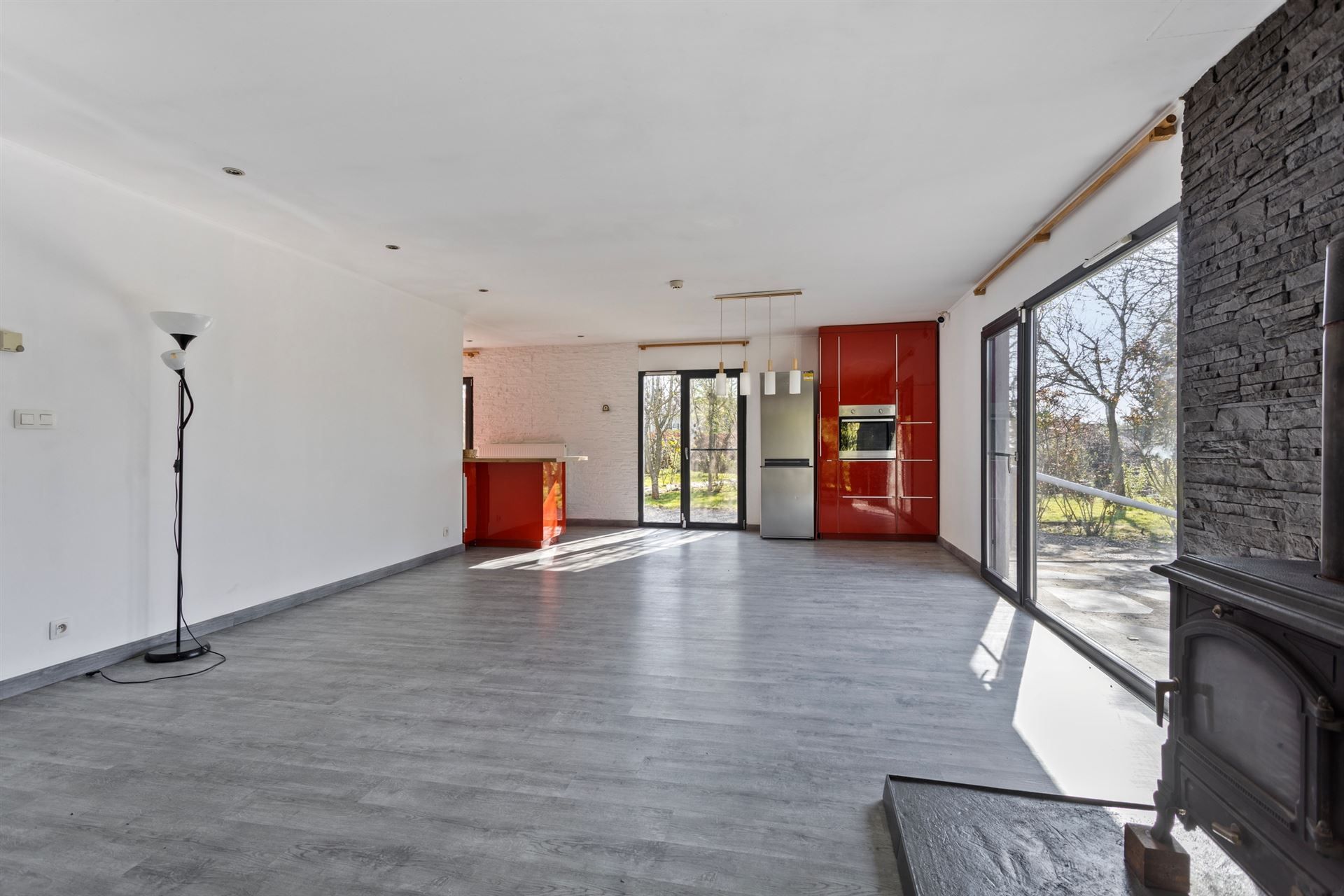 Charmante bungalow op een prachtig perceel in rustige wijk foto 10