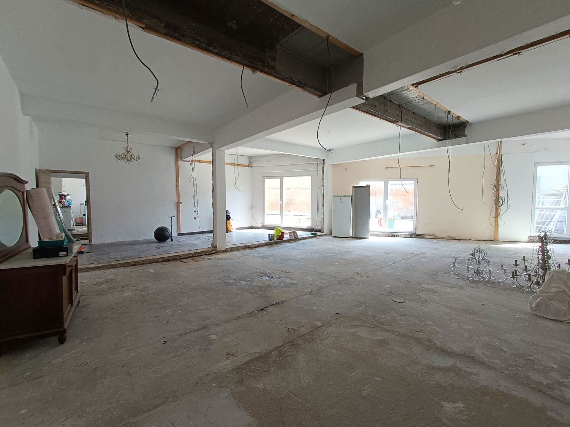 Gebouw voor gemengd gebruik te huur in Deurne foto 4