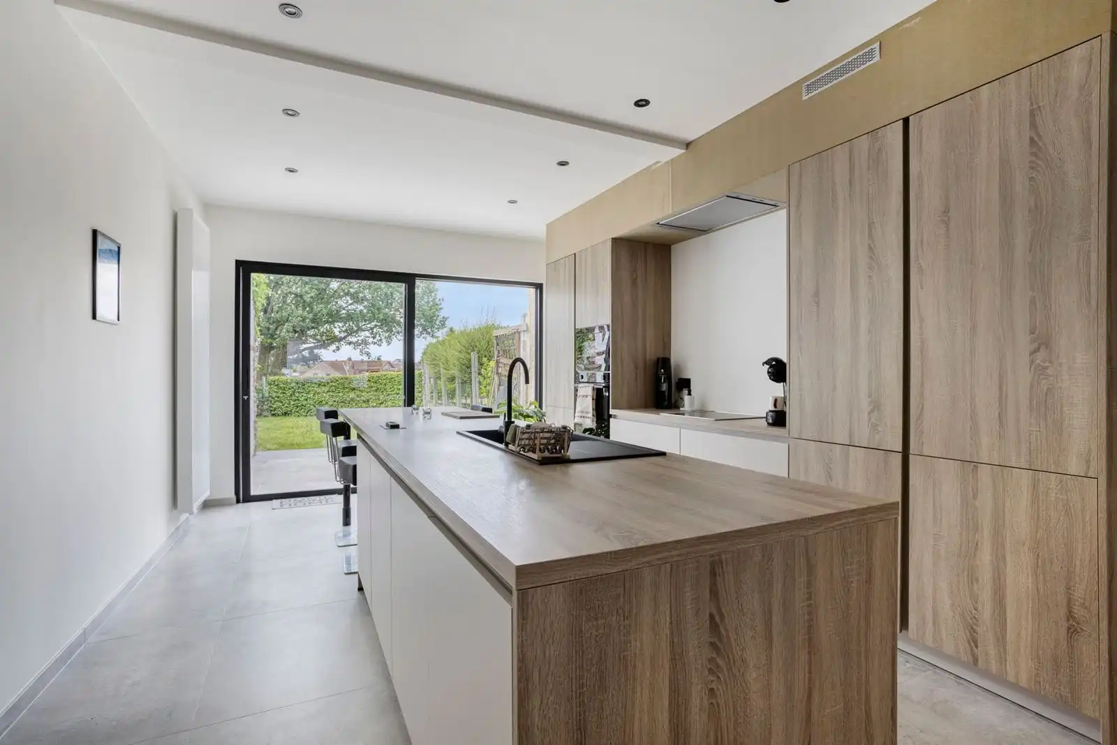 Gerenoveerde woning met 2 slaapkamers en tuin te Lembeek  foto 8
