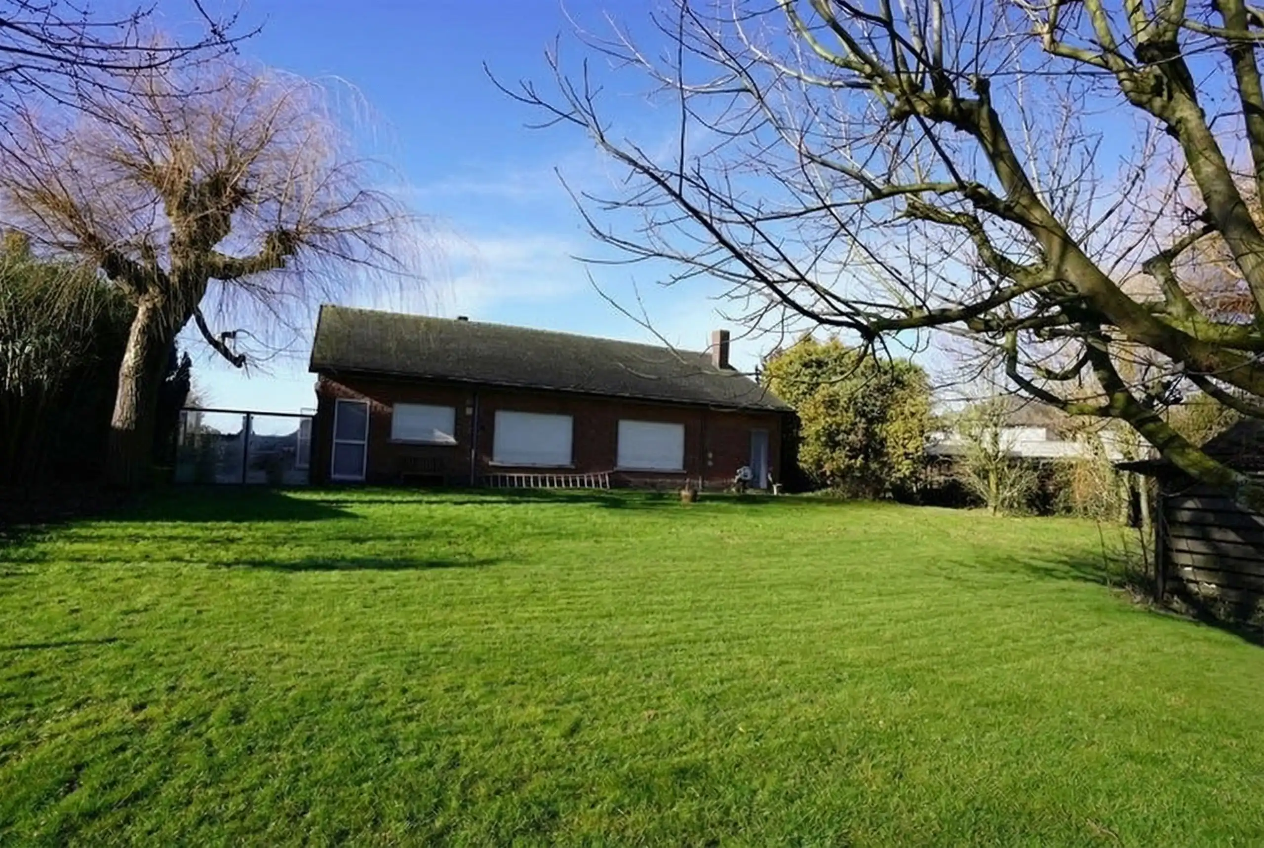 First Sale: vr 6/3 (16.00-20.00) & za 7/3 (9.00 - 17.00) foto 4