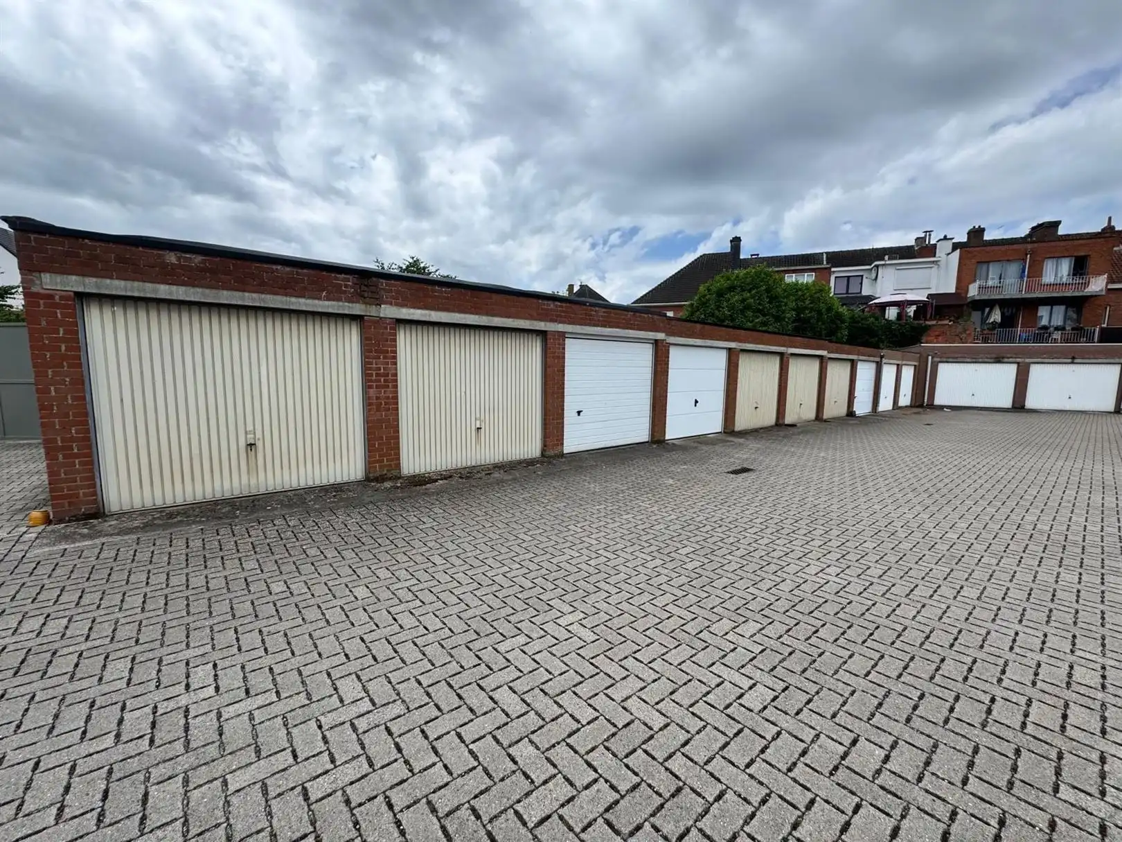 23 Garageboxen foto 6