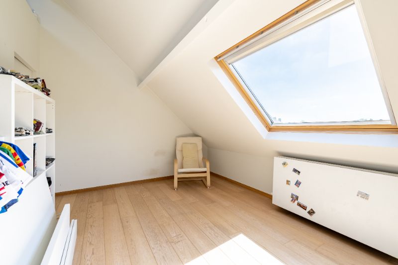 Architecturaal ingerichte woning met hoogwaardige afwerking. foto 14