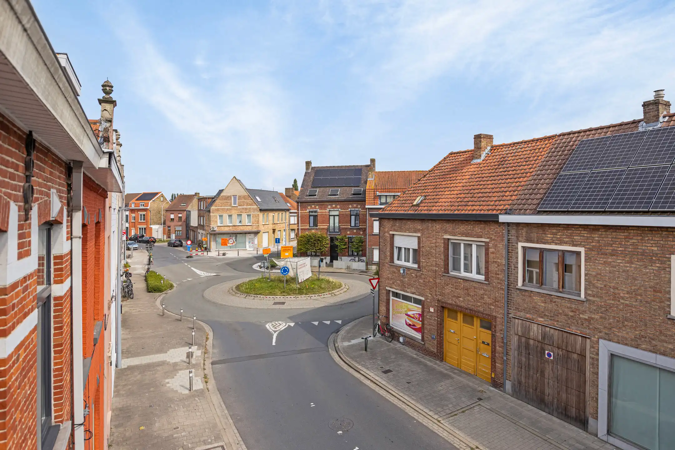 Strategisch gelegen handelshuis nabij de Brugse binnenstad foto 4