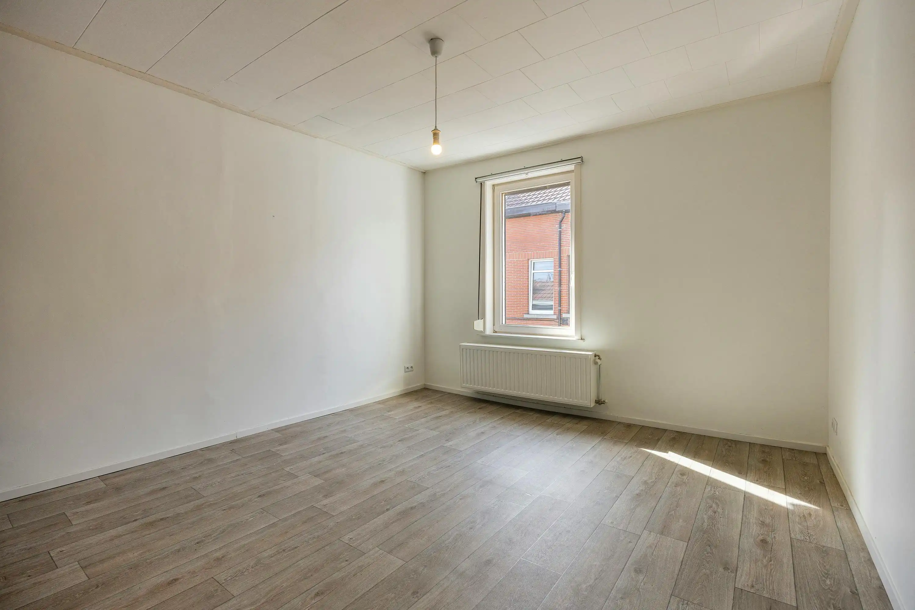 Charmante, instapklare woning met verrassend veel potentieel foto 14
