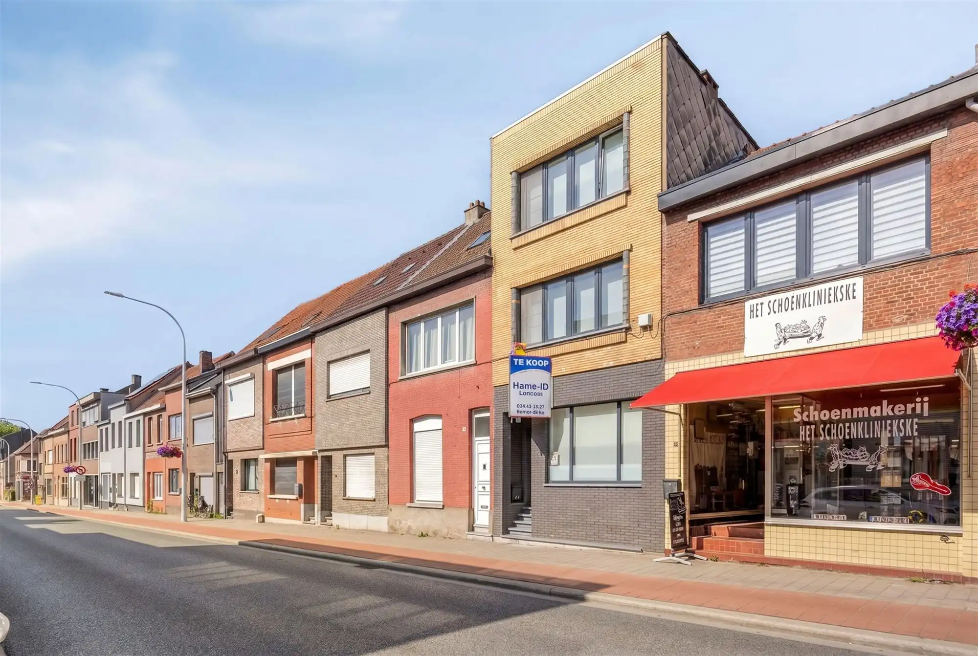 Verrassend ruime instapklare gezinswoning met garage foto 2