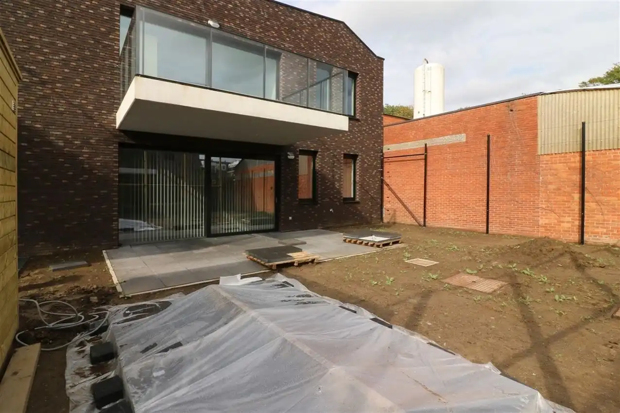 Gelijkvloers appartement, 2 slpk., autostaanplaats foto 31