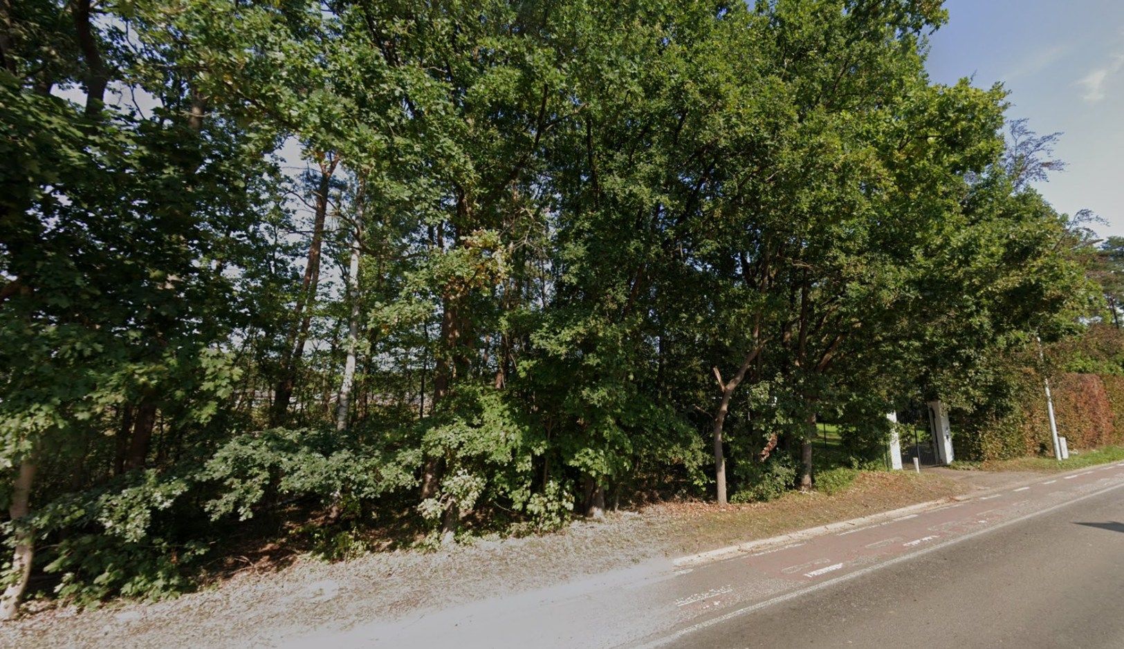 Ruime open bouwgrond met uitstekende ligging foto 2