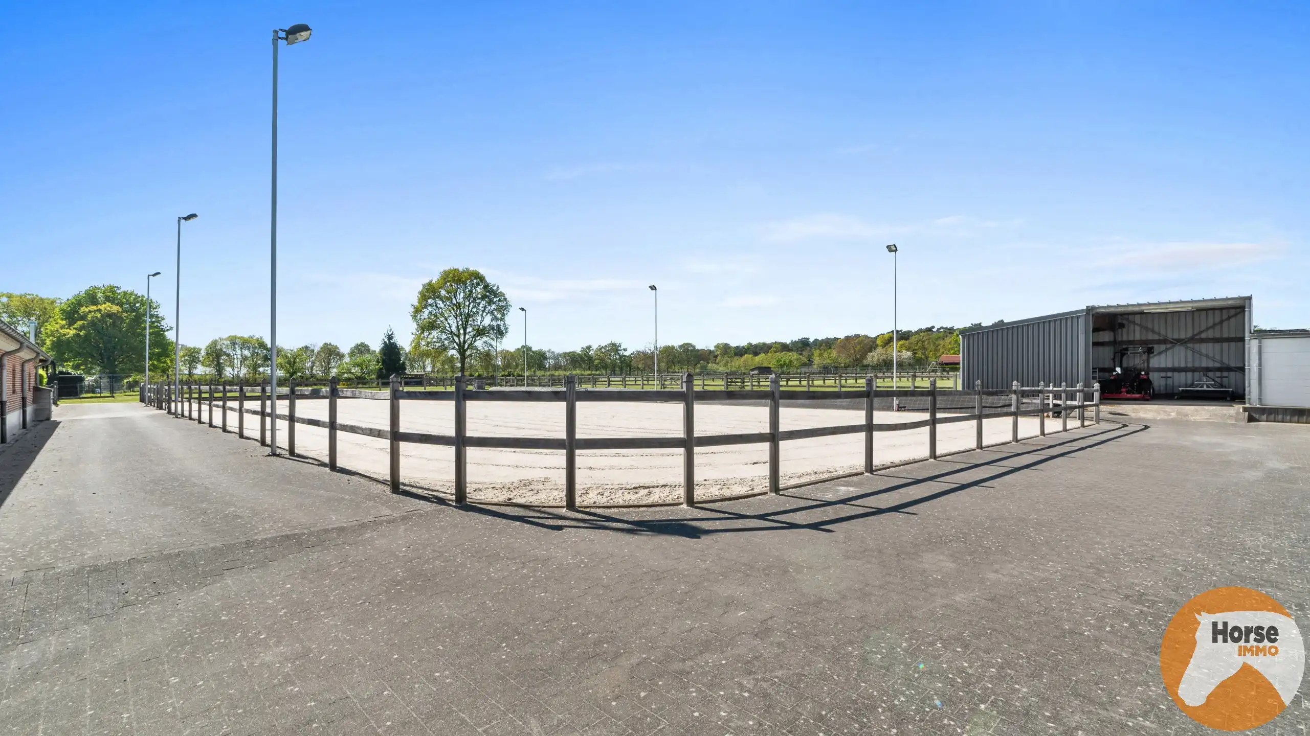 HEUSDEN-ZOLDER - Hoeve met paardenaccommodatie foto 41