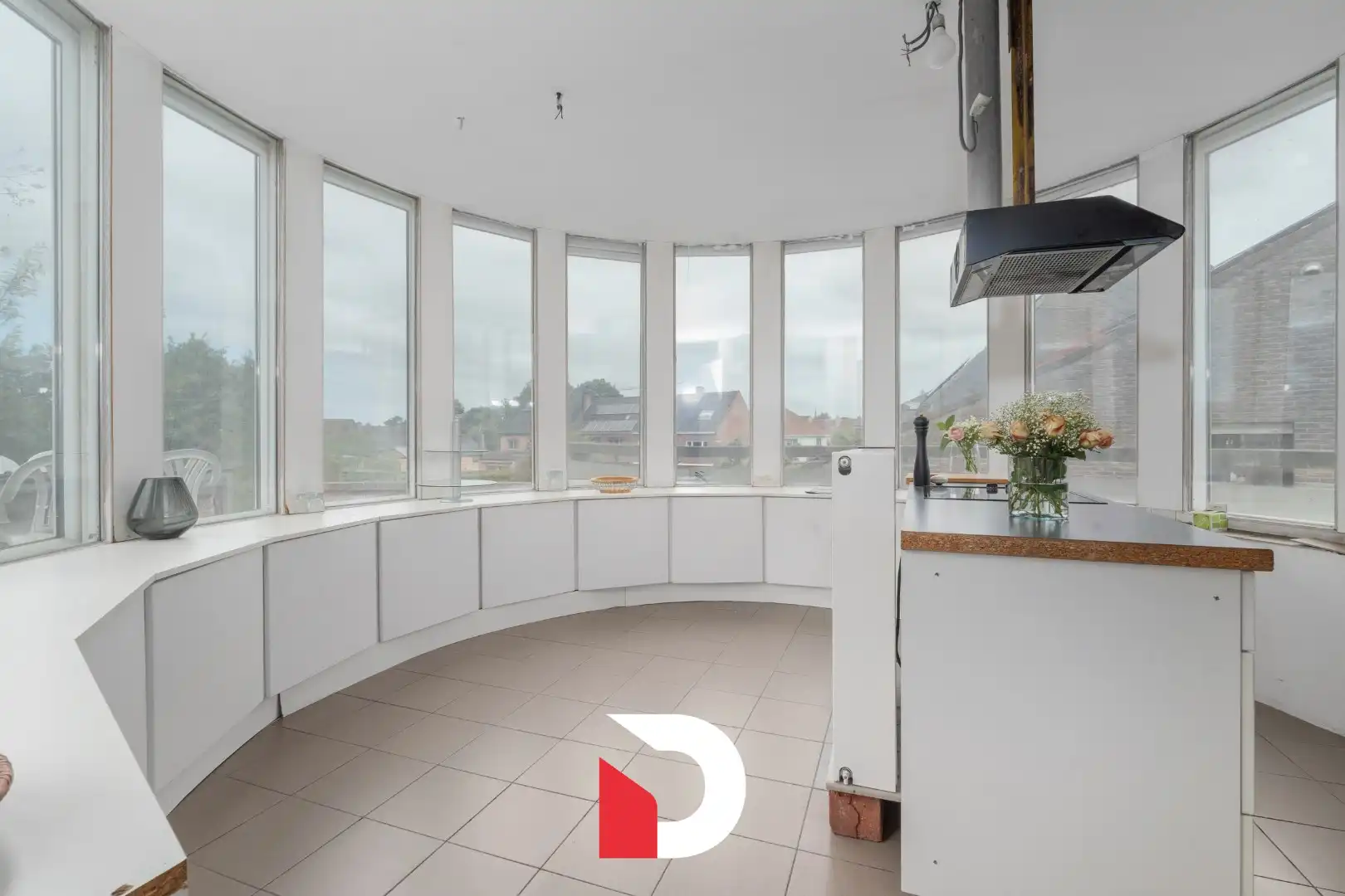 Unieke te renoveren architectenwoning met 5 slk te Sint-Kruis Assebroek foto 8