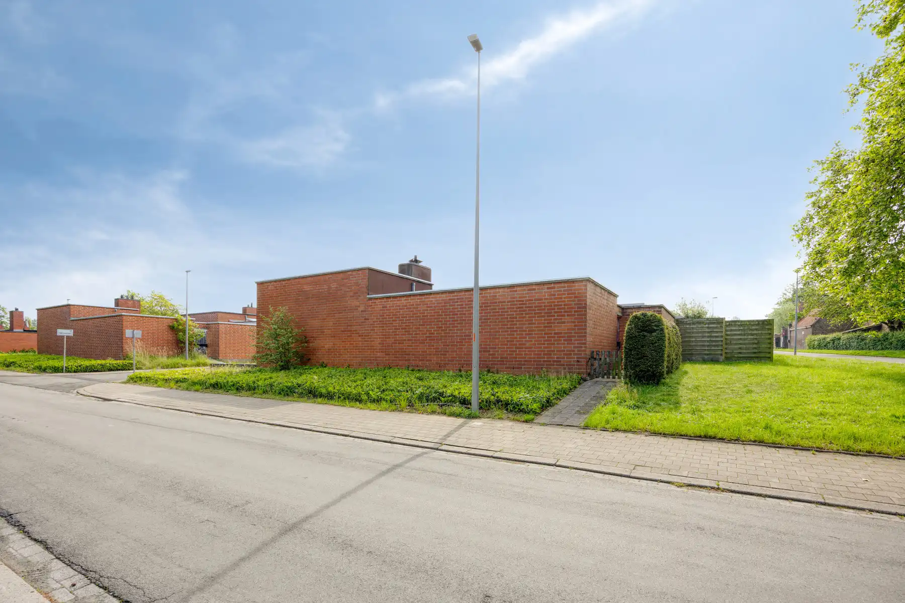Zeer goedgelegen halfopen bebouwing met garage!! foto 21