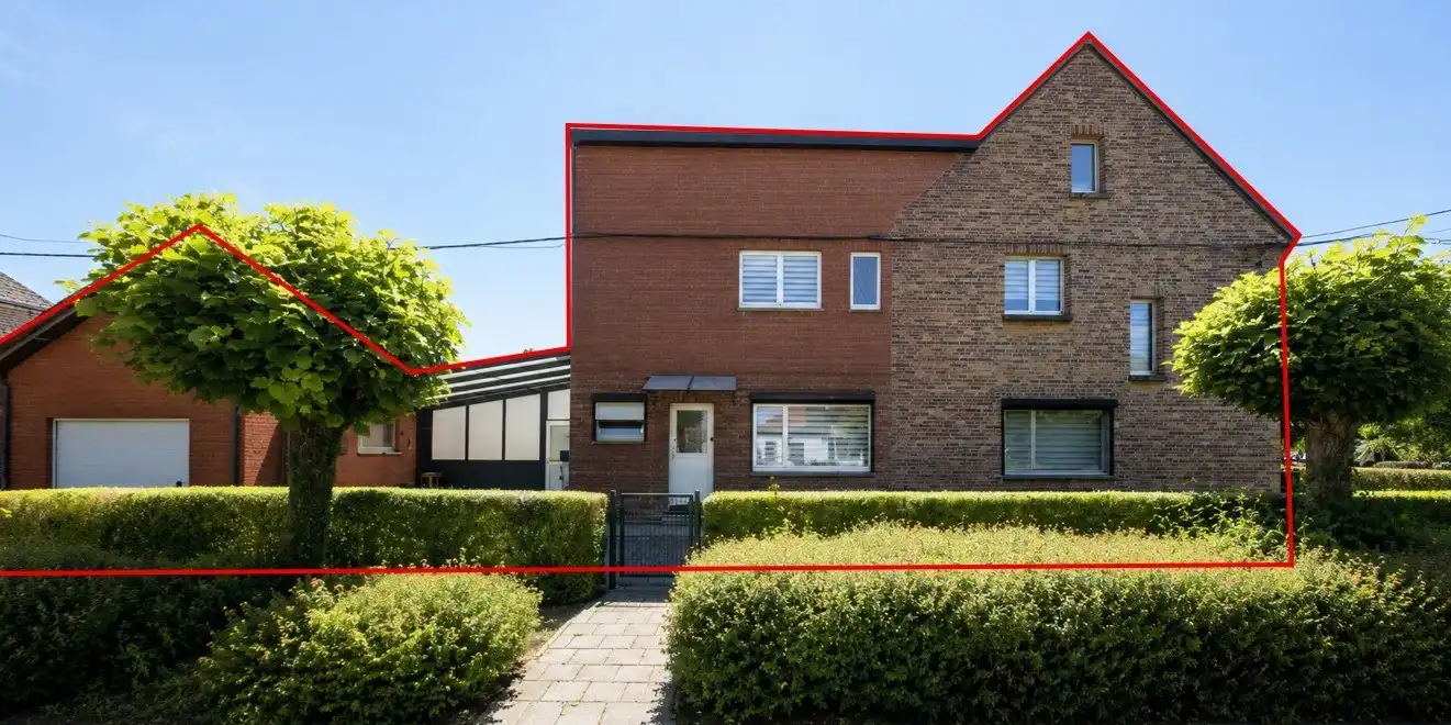 Hoofdfoto van de publicatie: Meergezinswoning met potentieel