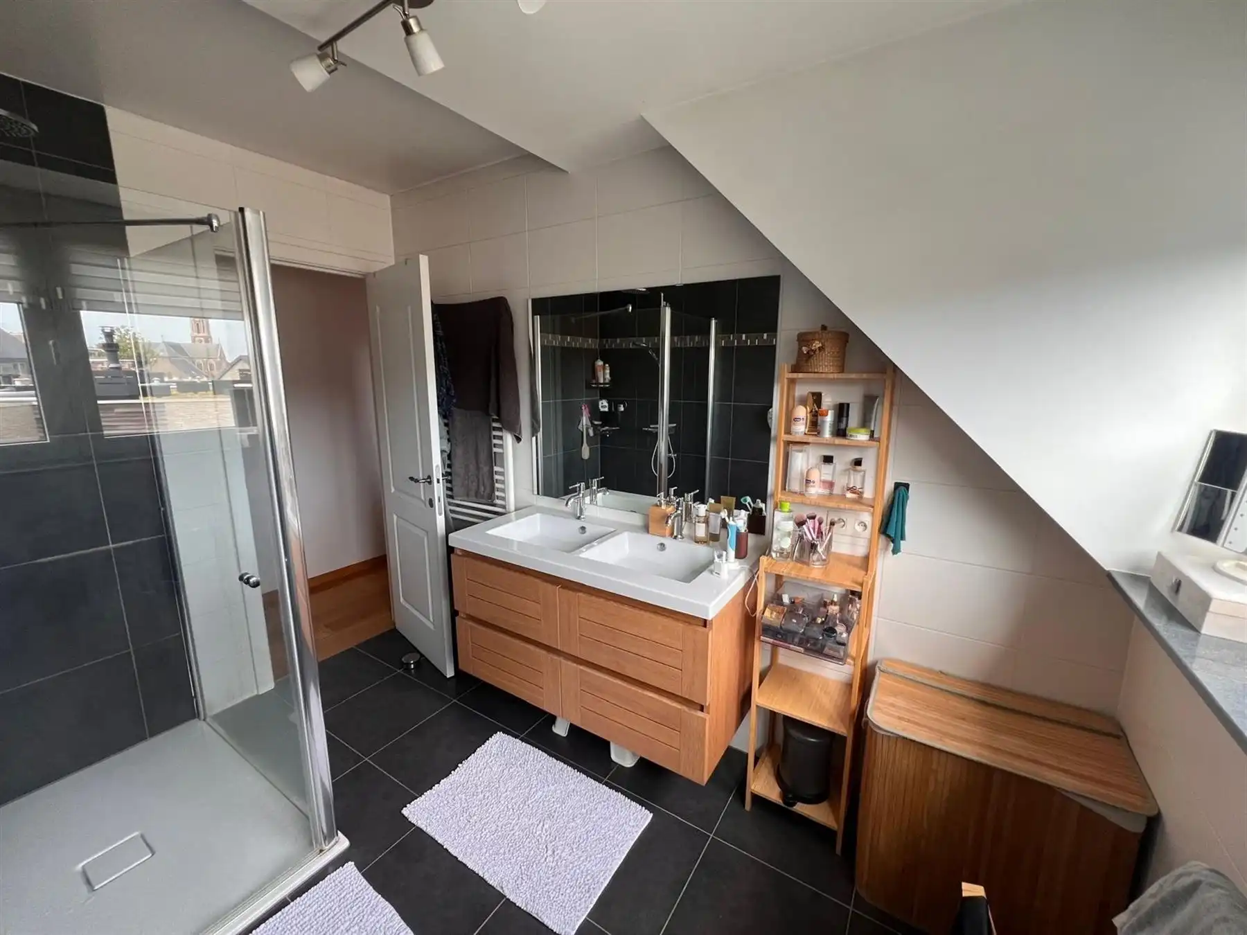 Ruim en stijlvol appartement te huur in Residentie IJsfabriek, centrum Strombeek-Bever foto 10