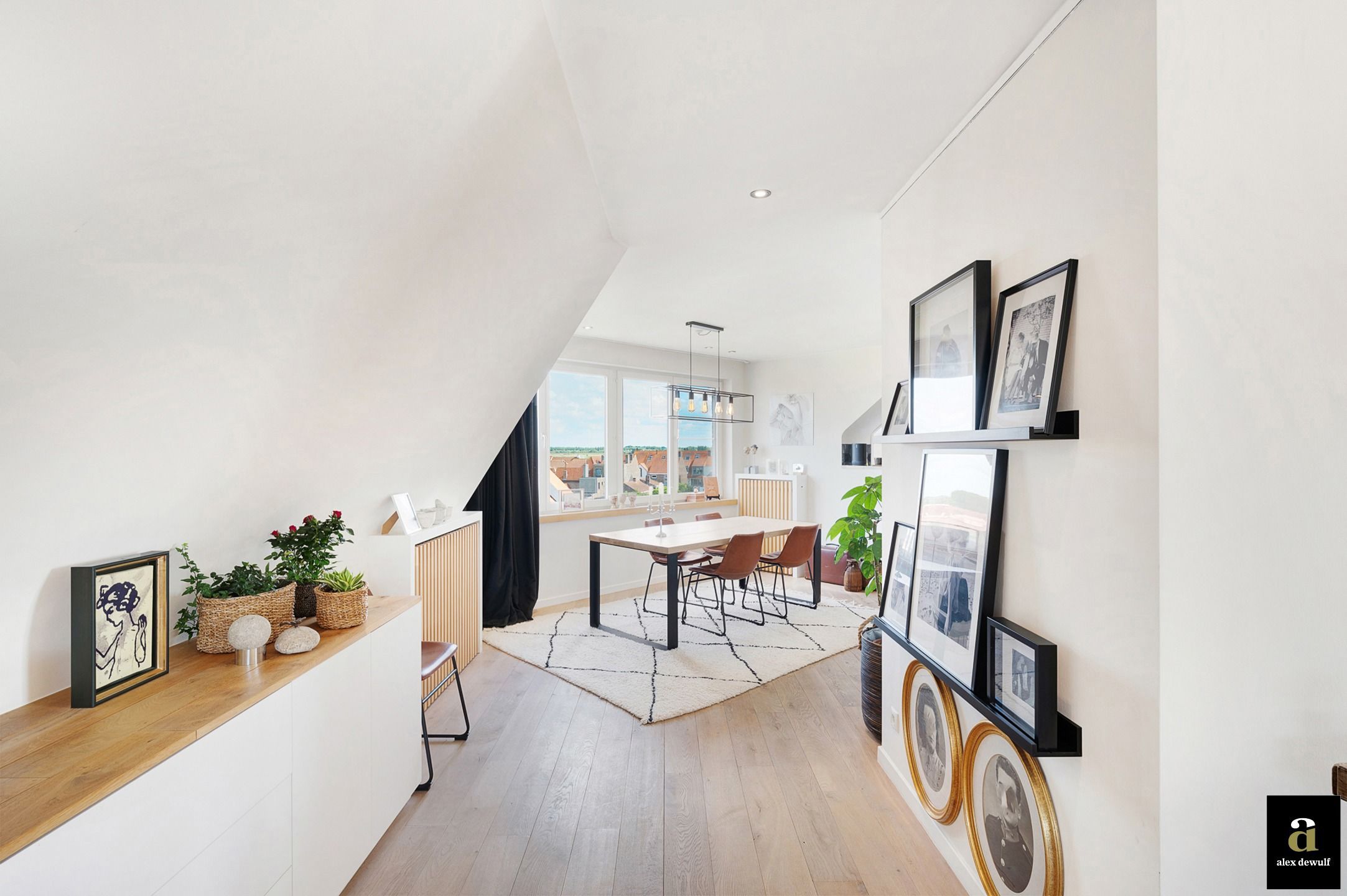 Ruim en licht dakappartement met groot terras te Duinbergen  foto 12