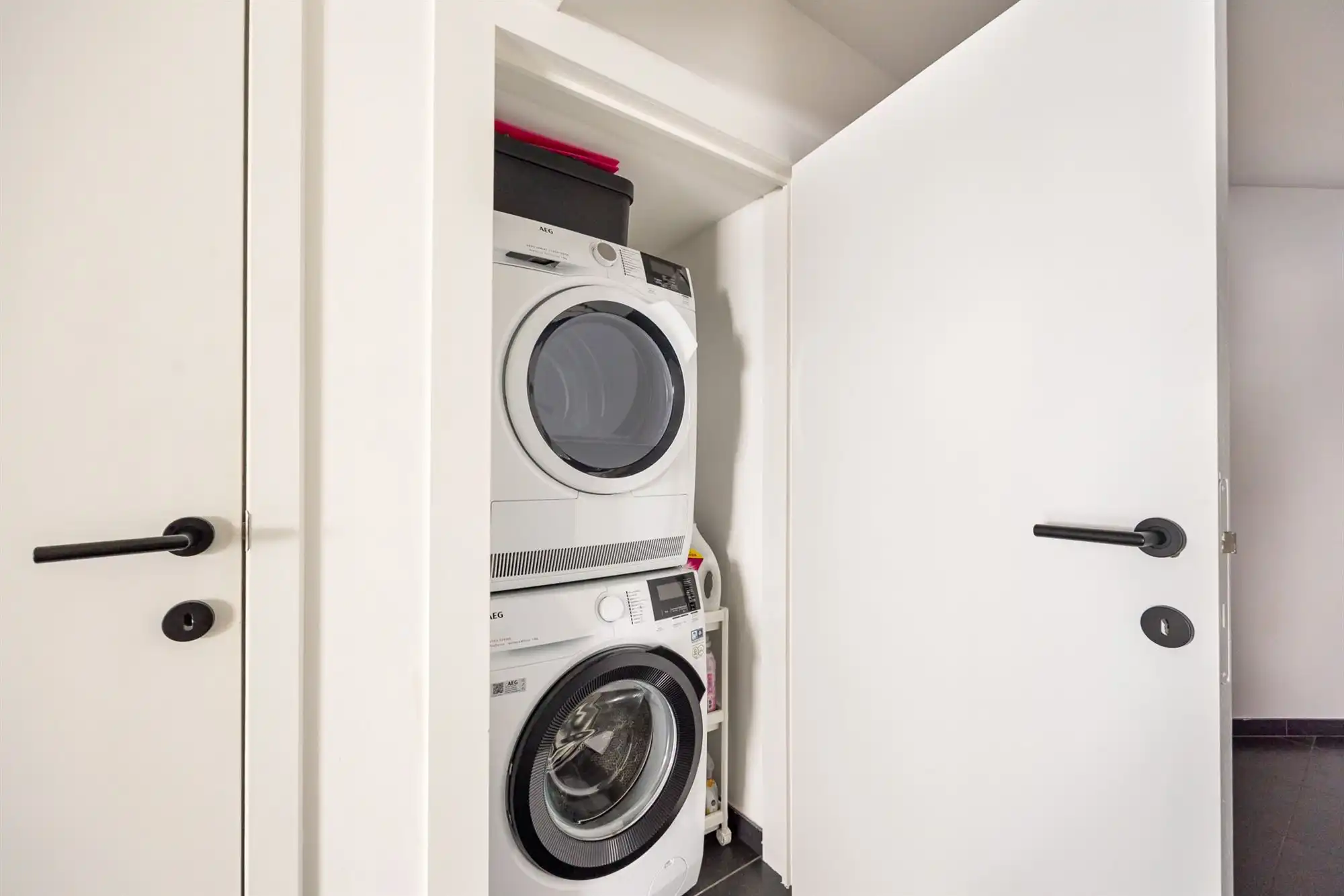 Instapklaar appartement met staanplaats foto 12