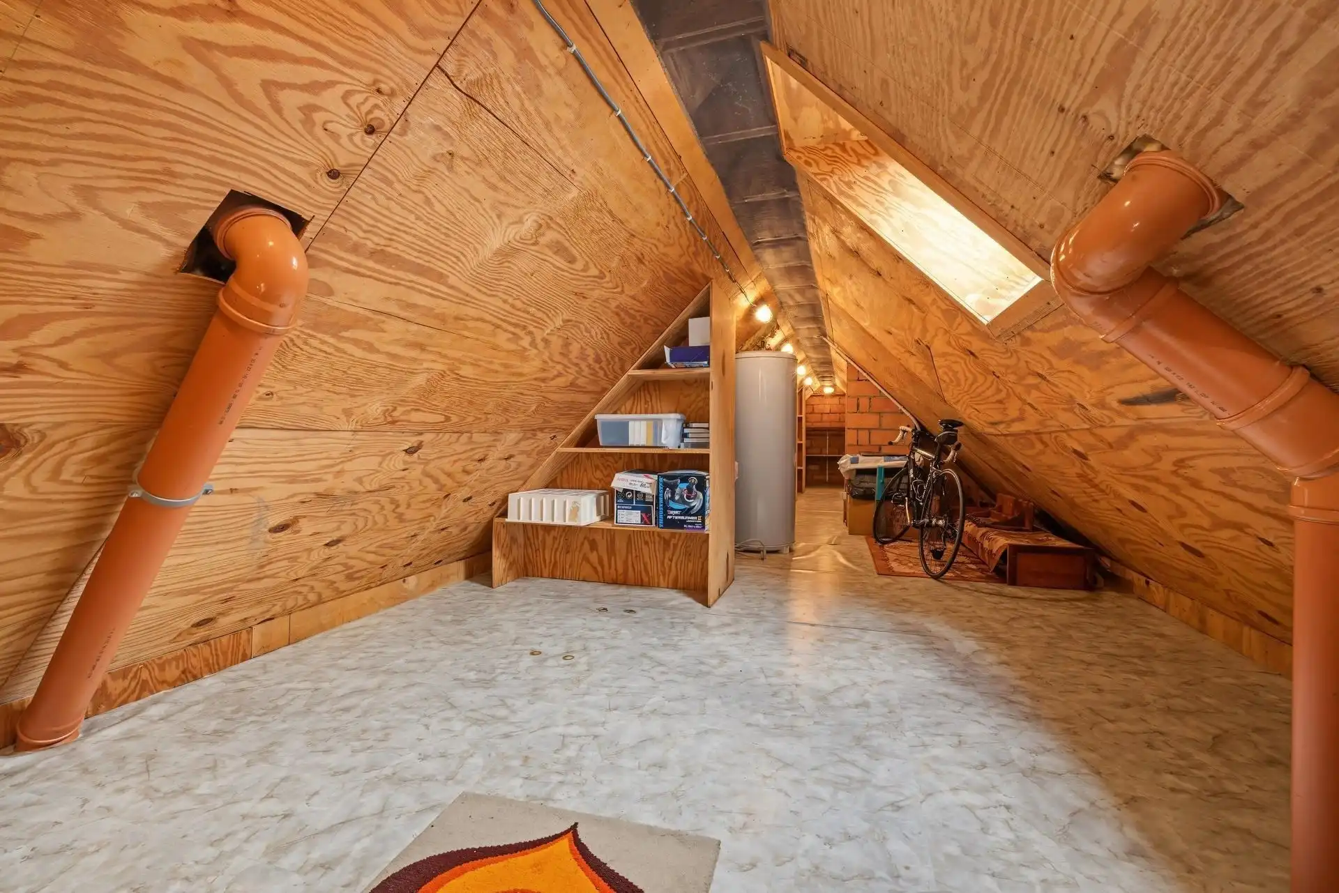 Uitstekend gelegen gezinswoning met 4 slaapkamers + bureau en ruime garage foto 21