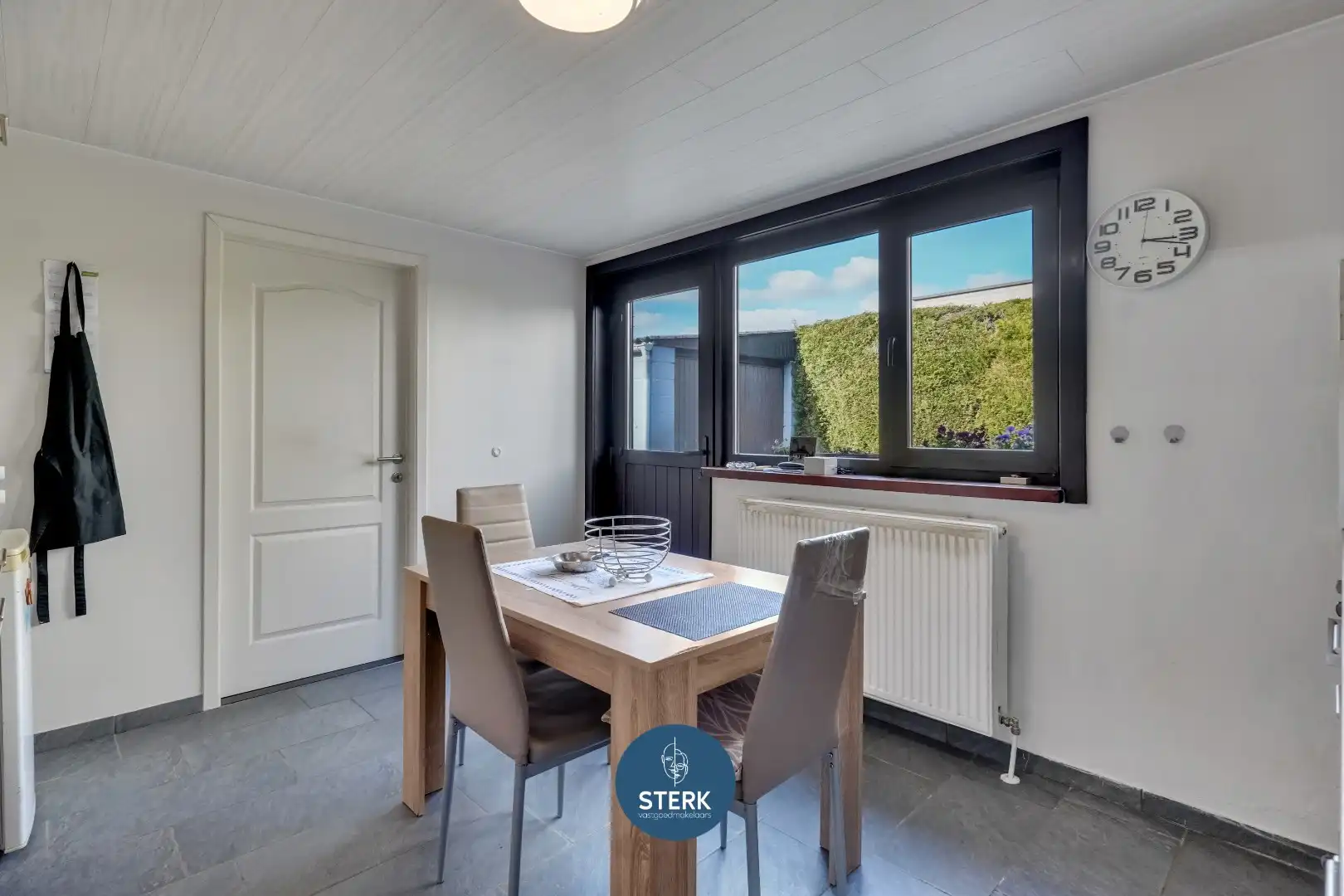 CHARMANTE HALFOPEN WONING OP EEN CENTRALE LOCATIE TE MAASMECHELEN !  foto 9