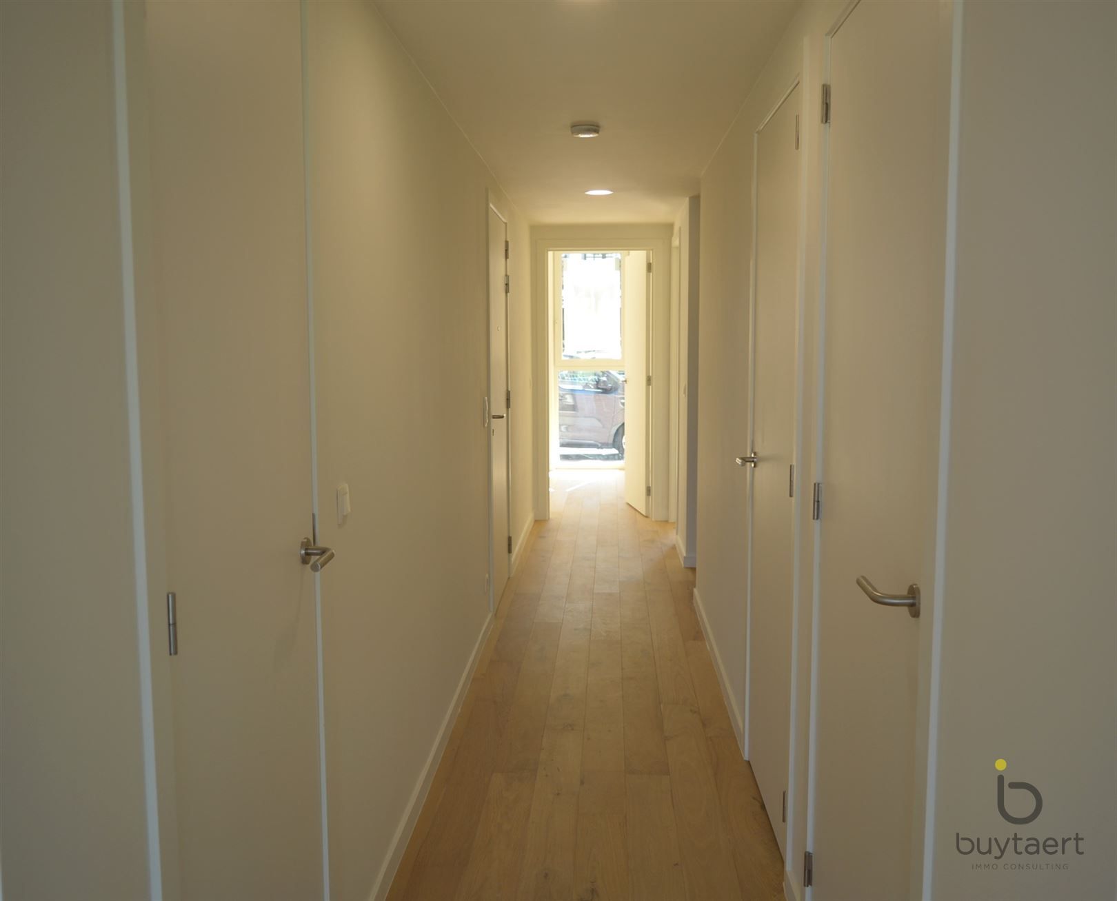 Nieuwbouw gelijklvoers appartement met twee slpks. foto 10
