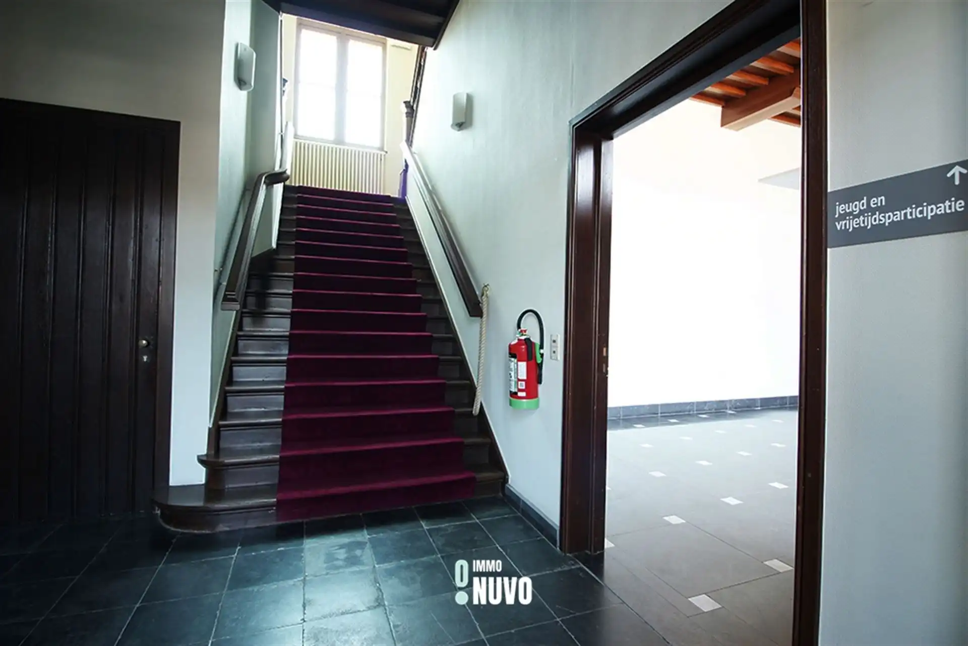 Commercieel gebouw foto 7