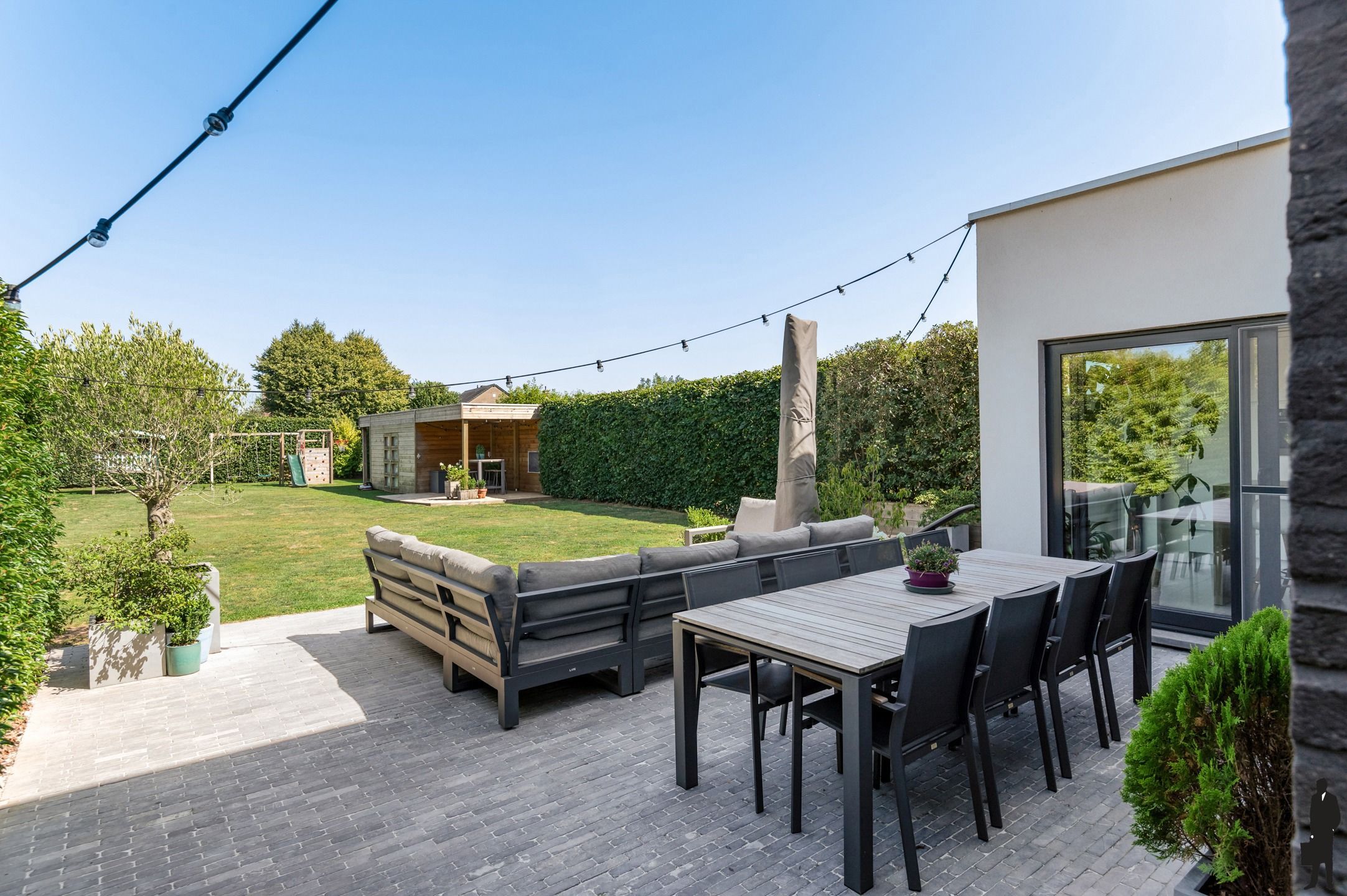 Prachtige energiezuinige woning met 4 slpks, 2 badks en tuin foto 2