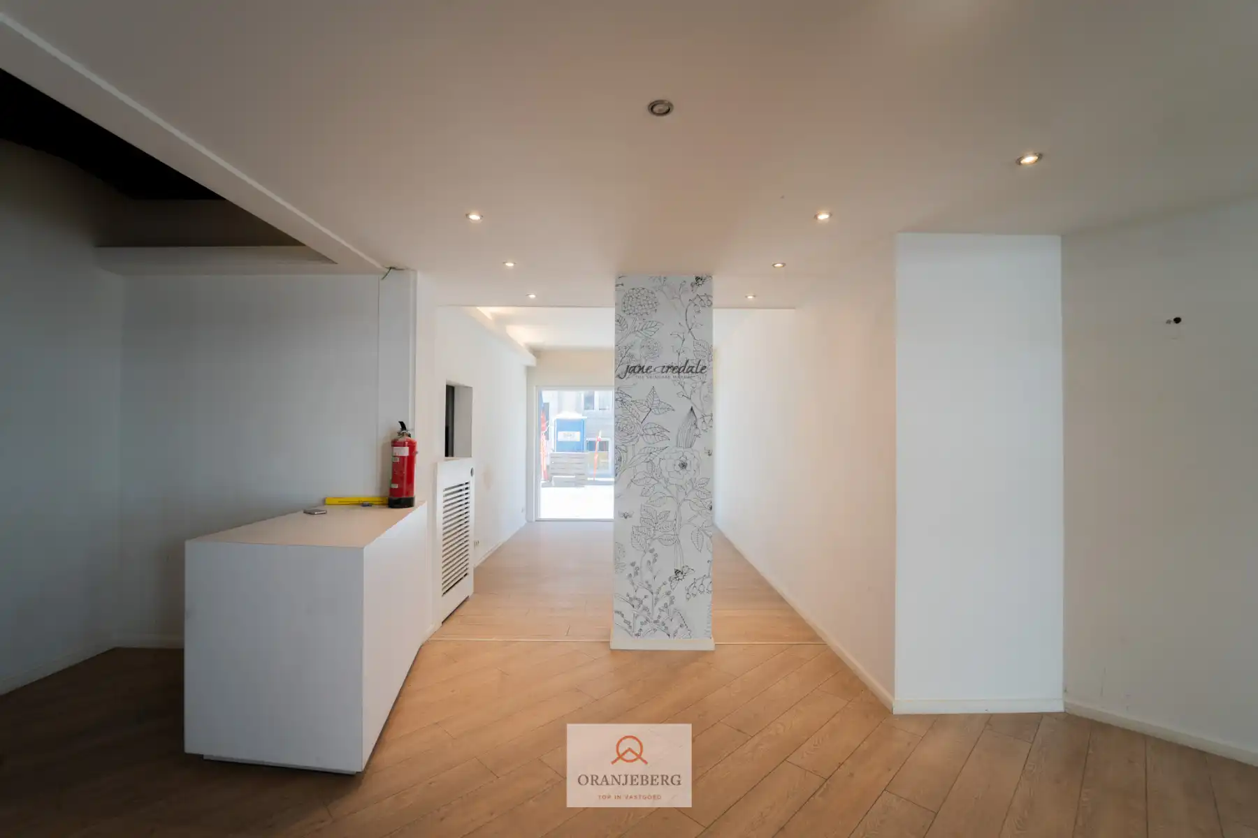 TOP gelegen handelspand foto 6