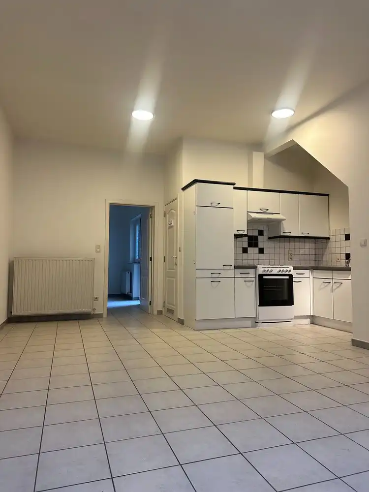 Gezellig gelijkvloers appartement te huur nabij het centrum van Sint-Truiden foto 2