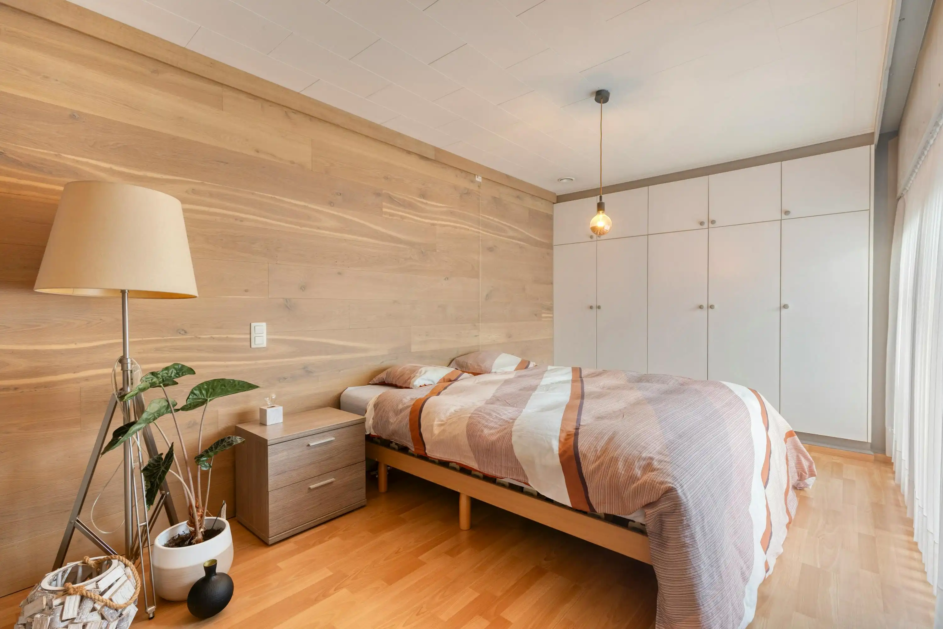 Instapklare bungalow op 898m² te koop in Wevelgem! foto 13