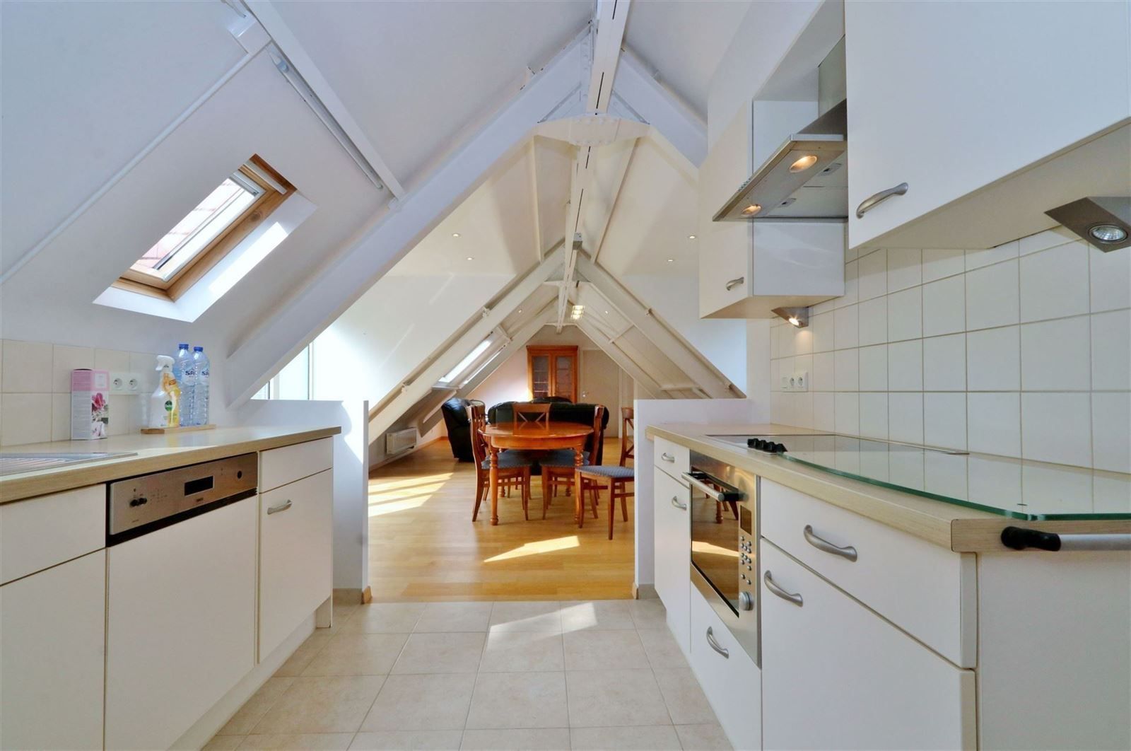 Appartement met 2 slaapkamers + garagebox te Buizingen  foto 6