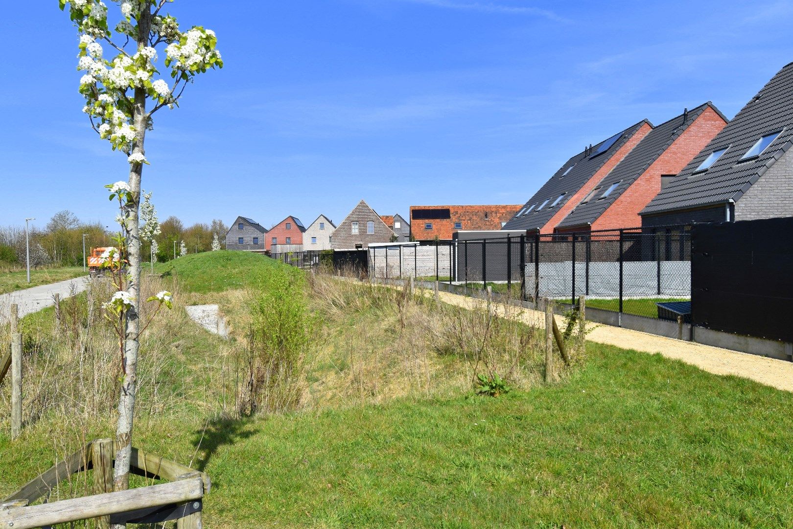 Nieuwbouwwoning met 3 slaapkamers en carport gelegen in een kindvriendelijke wijk te Heule foto 13