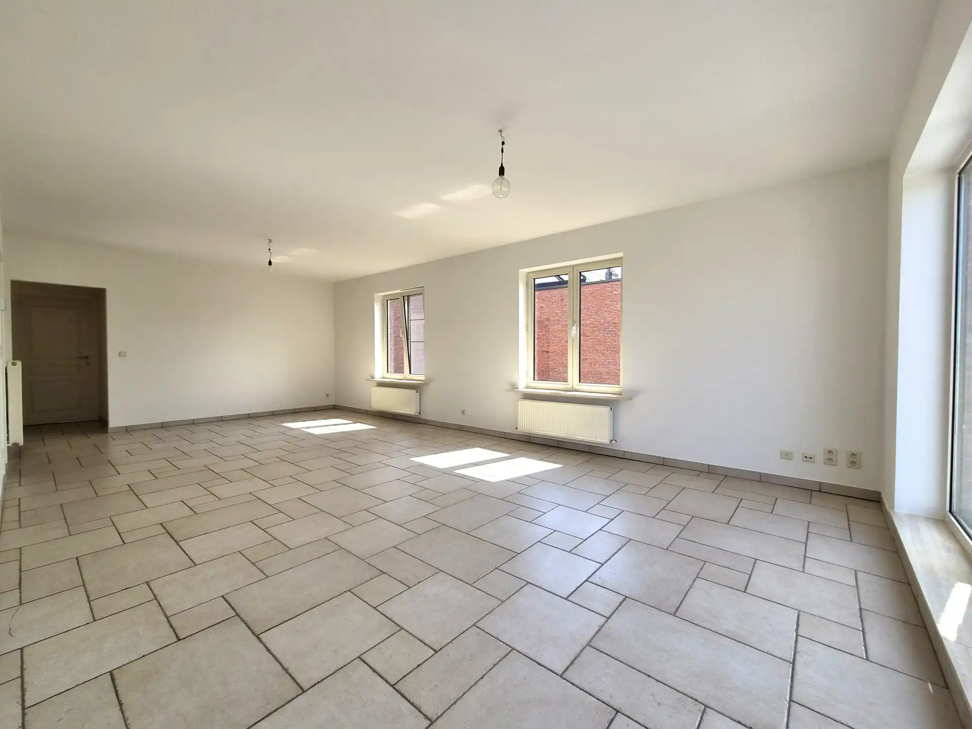 Ruim appartement (2 slaapkamers, lift, garage, gem. tuin) foto 5