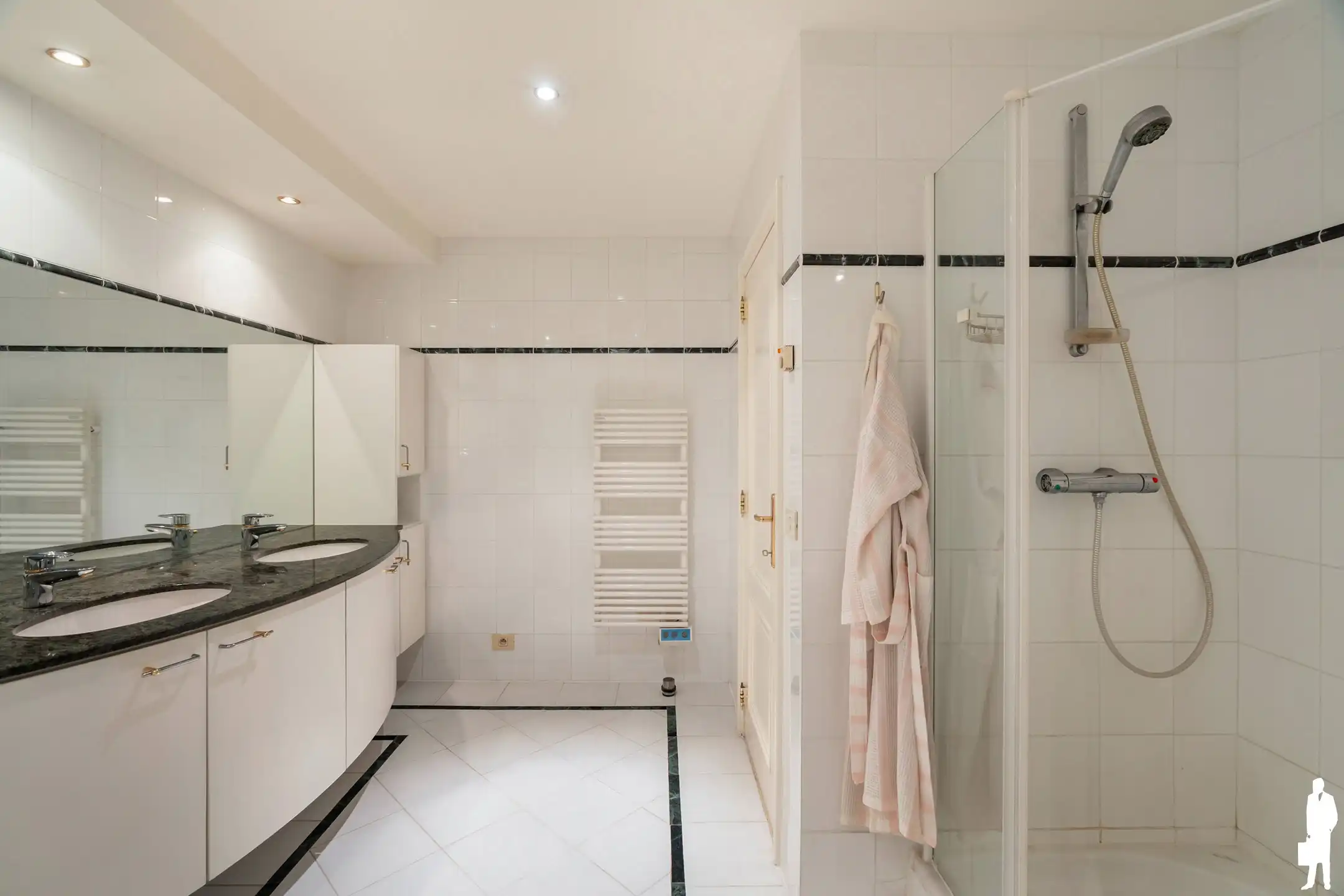 Exclusieve duplex-penthouse van ca. 213 m² in kasteel Blauwhof met 2 terrassen, lift en garagebox foto 30
