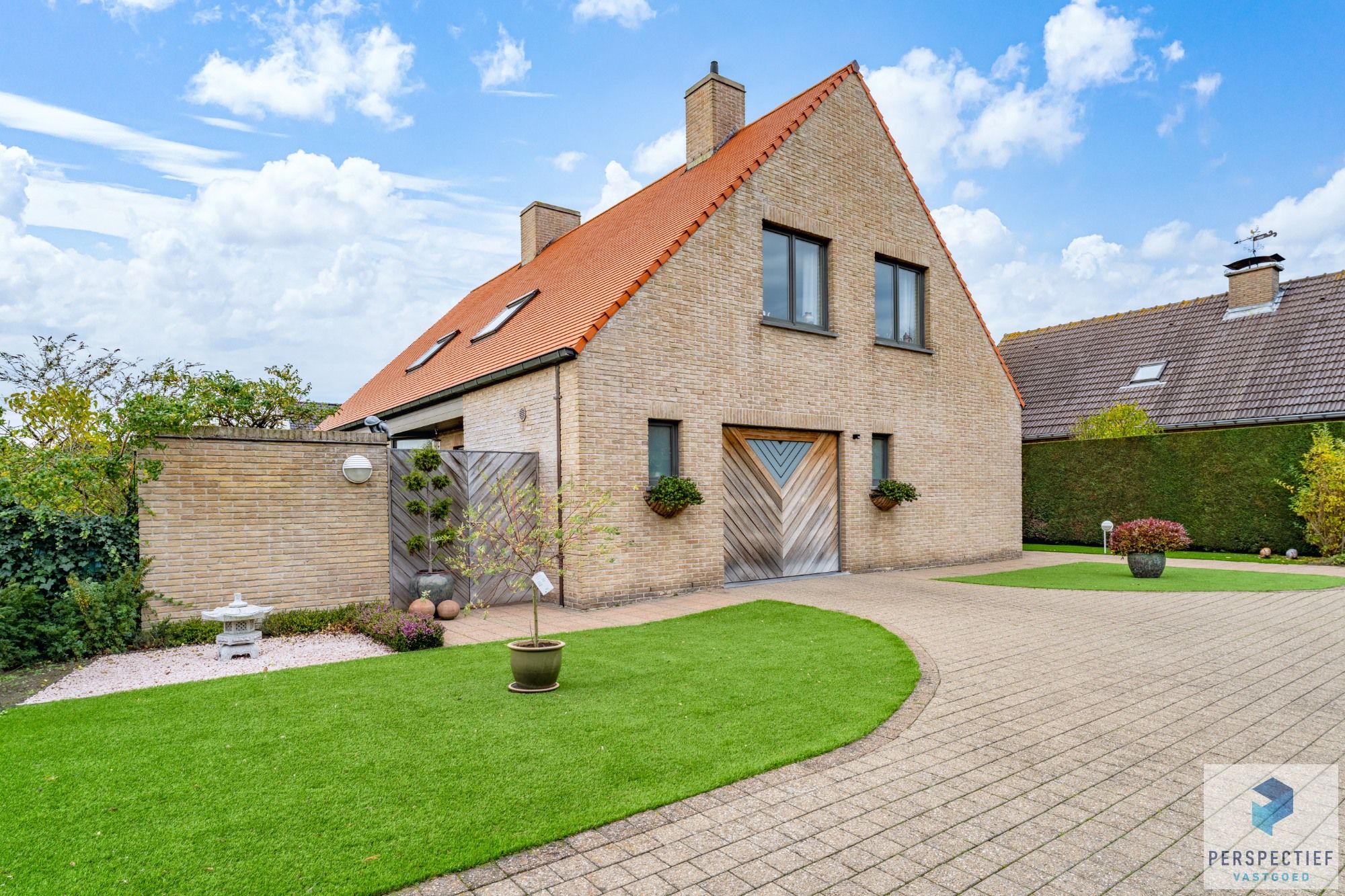 BEZOEKMOMENT 12/11 VAN 15U TOT 18U | TIJDLOZE VILLA met GROTE TUIN op 895m² en woonopp. van 257 m² foto 2