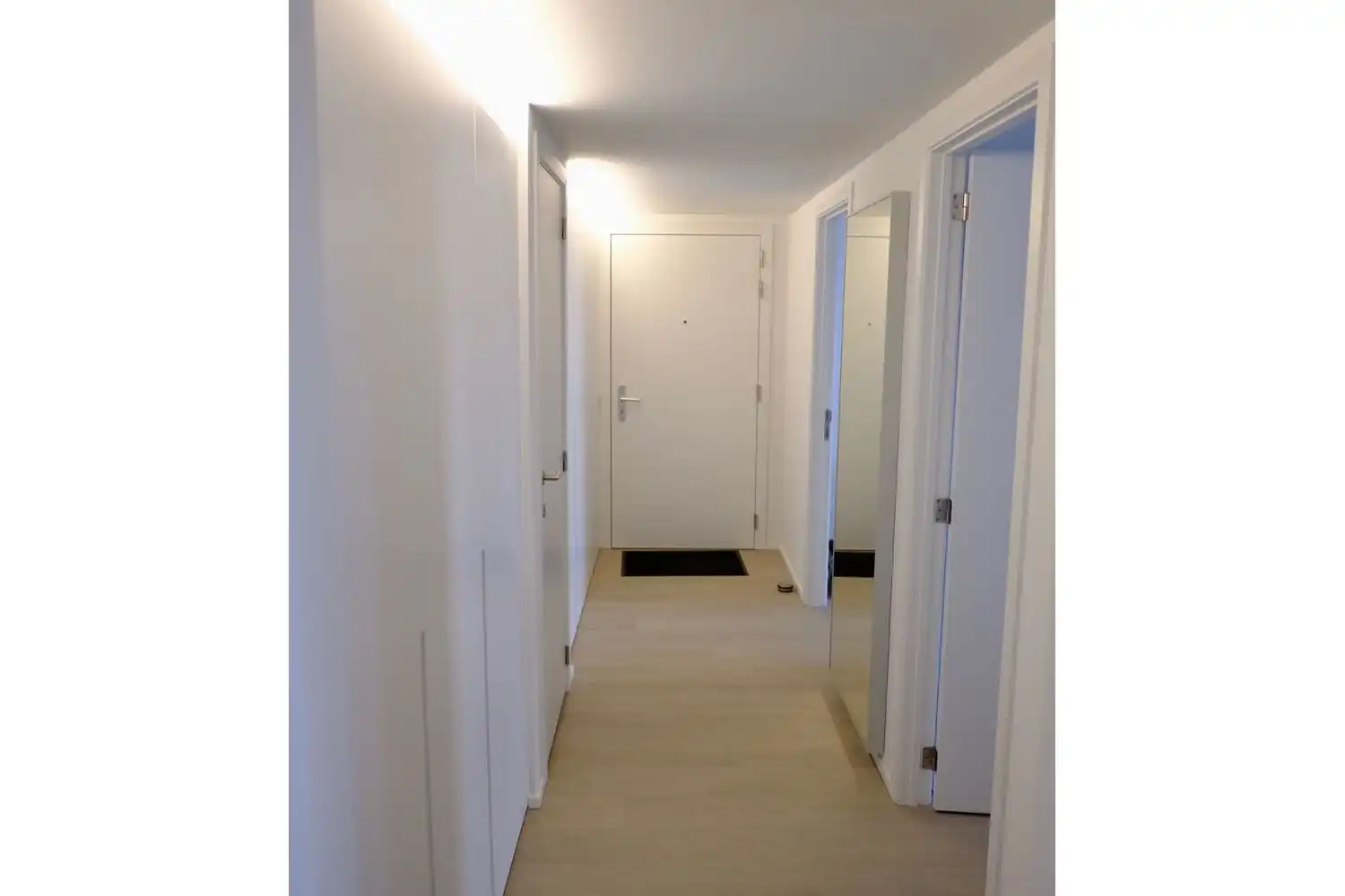 GEMEUBELD: Exclusief wonen in het hart van de Cadixwijk op Het Eilandje. foto 8