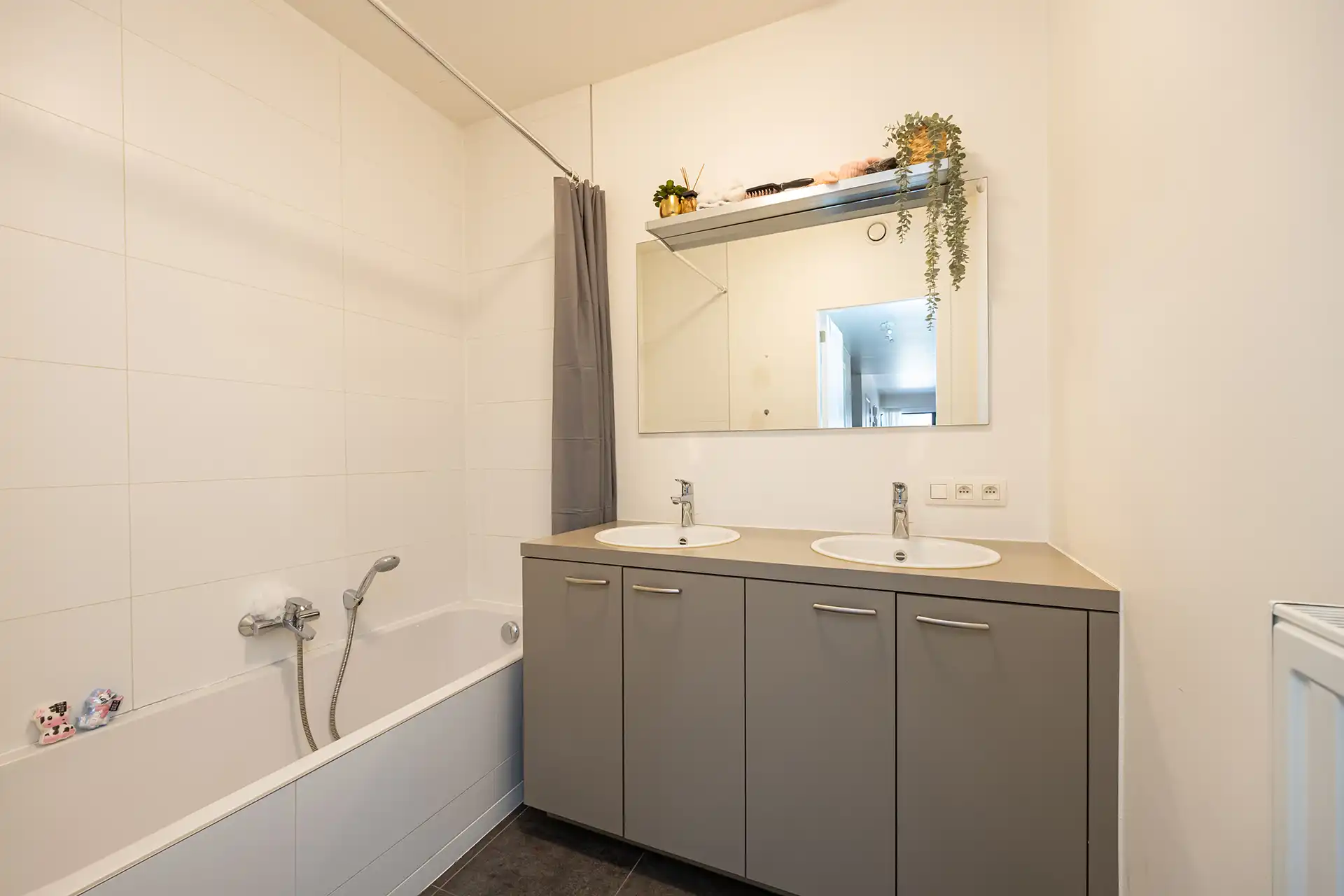 Instapklaar 1-slaapkamerappartement vlak aan de Schelde. foto 12