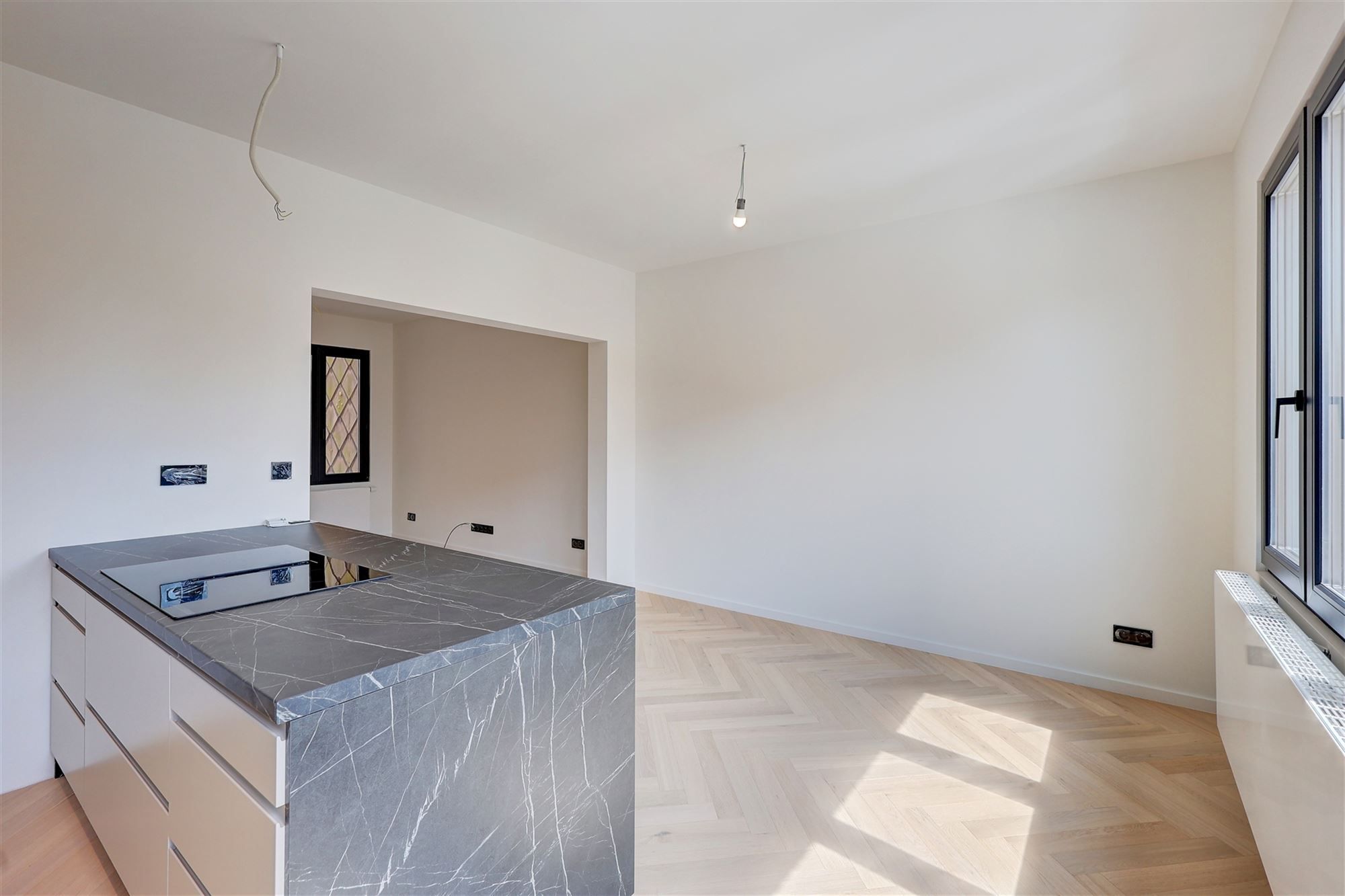 Prachtig gerenoveerd appartement vlakbij centrum Wilrijk foto 3