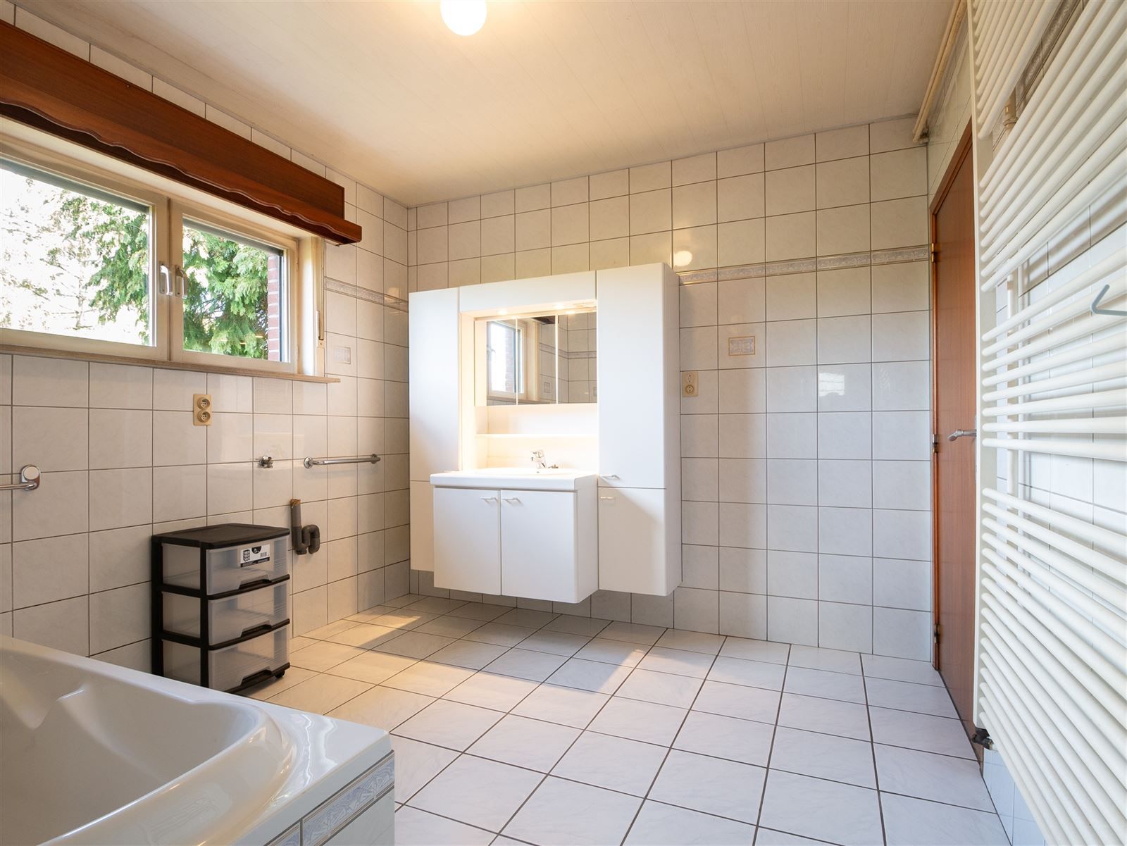 Ruime Gezinswoning met 5 Slaapkamers in Hechtel-Eksel foto 10