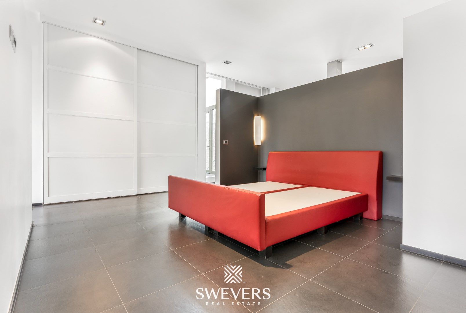 Ruime luxueuze loft met groot dakterras nabij Hasselt centrum ( 164 m2 ) foto 14